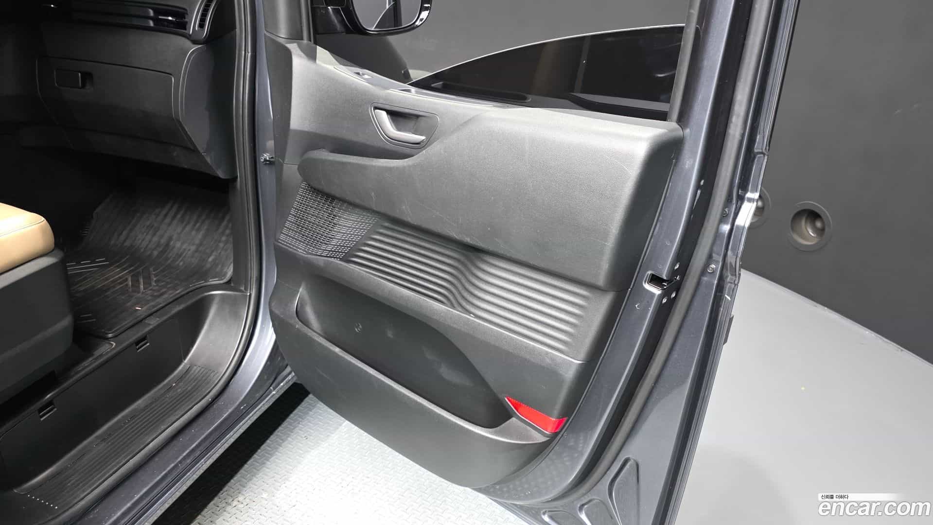Staria Hyundai 2023.10-INNER-035