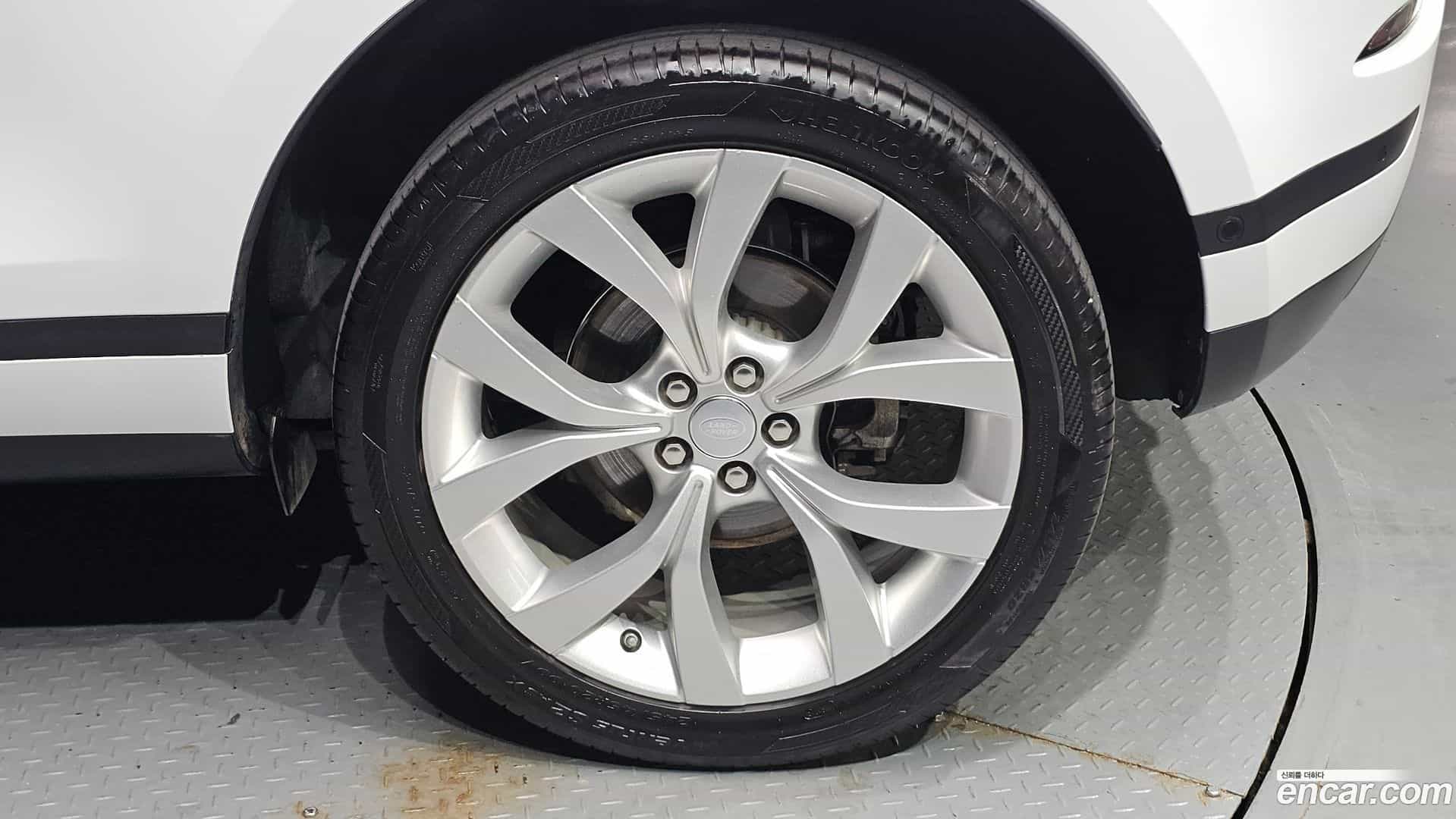 Range Rover Evoque Land Rover 2020.2-OUTER-031