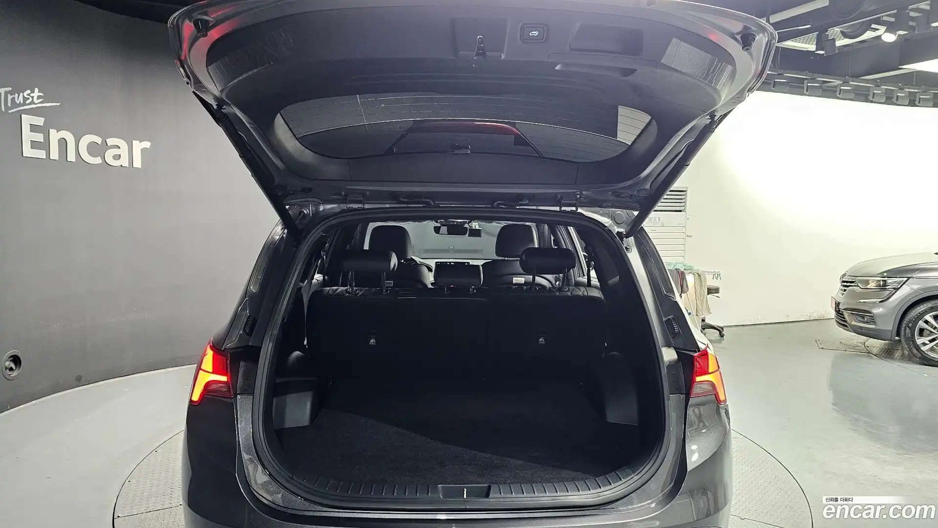 Santafe Hyundai 2023.2-OPTION-024
