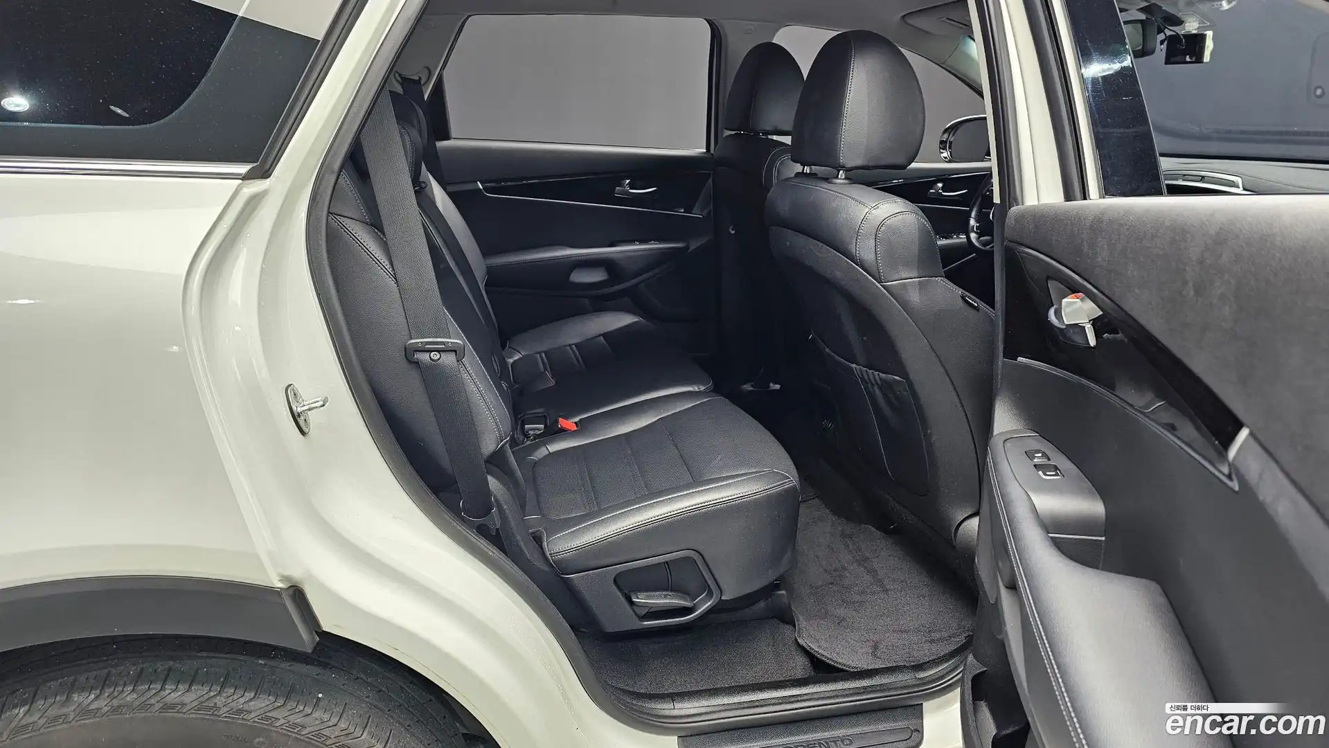 Sorento Kia 2017.8-OPTION-016