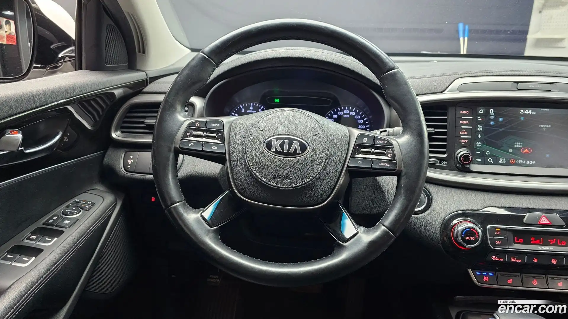 Sorento Kia 2017.8-OPTION-017