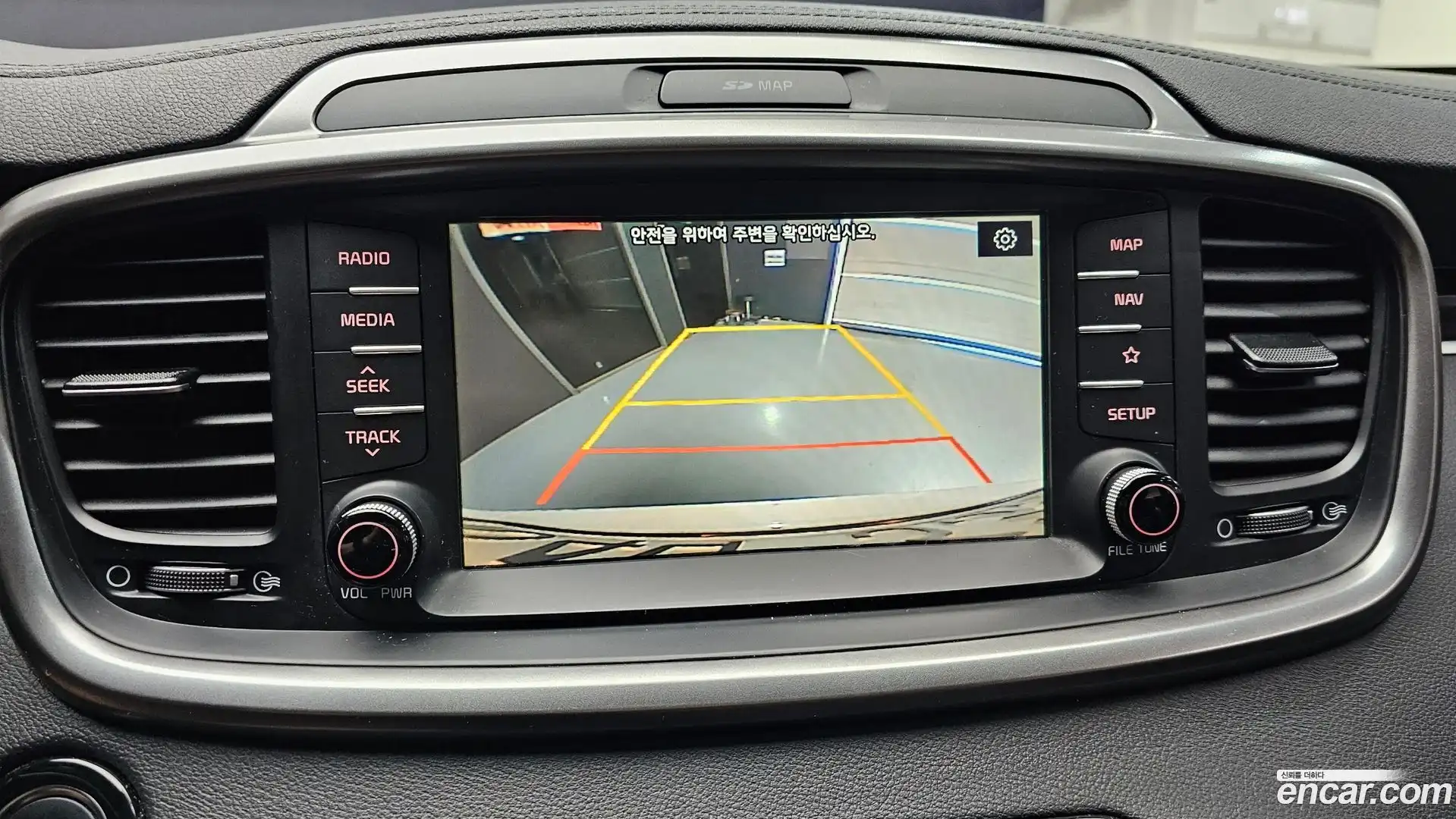 Sorento Kia 2017.8-OPTION-019