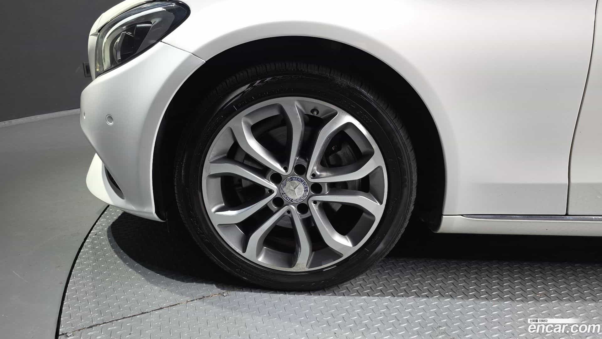 C-Class Mercedes-Benz 2016.4-OUTER-005