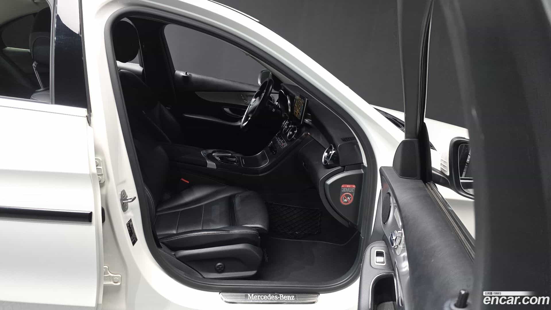 C-Class Mercedes-Benz 2016.4-OPTION-015