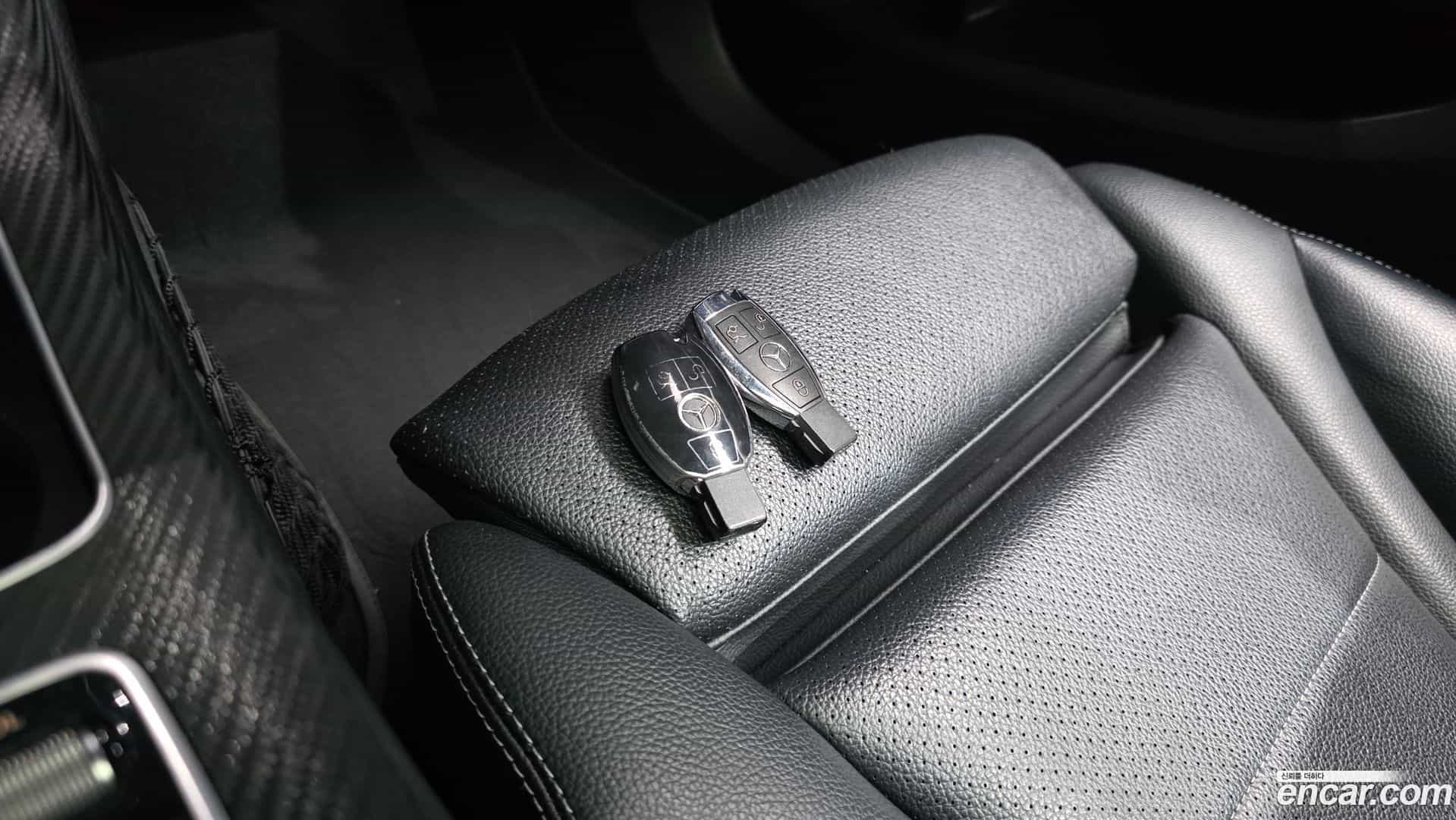 C-Class Mercedes-Benz 2016.4-OPTION-020