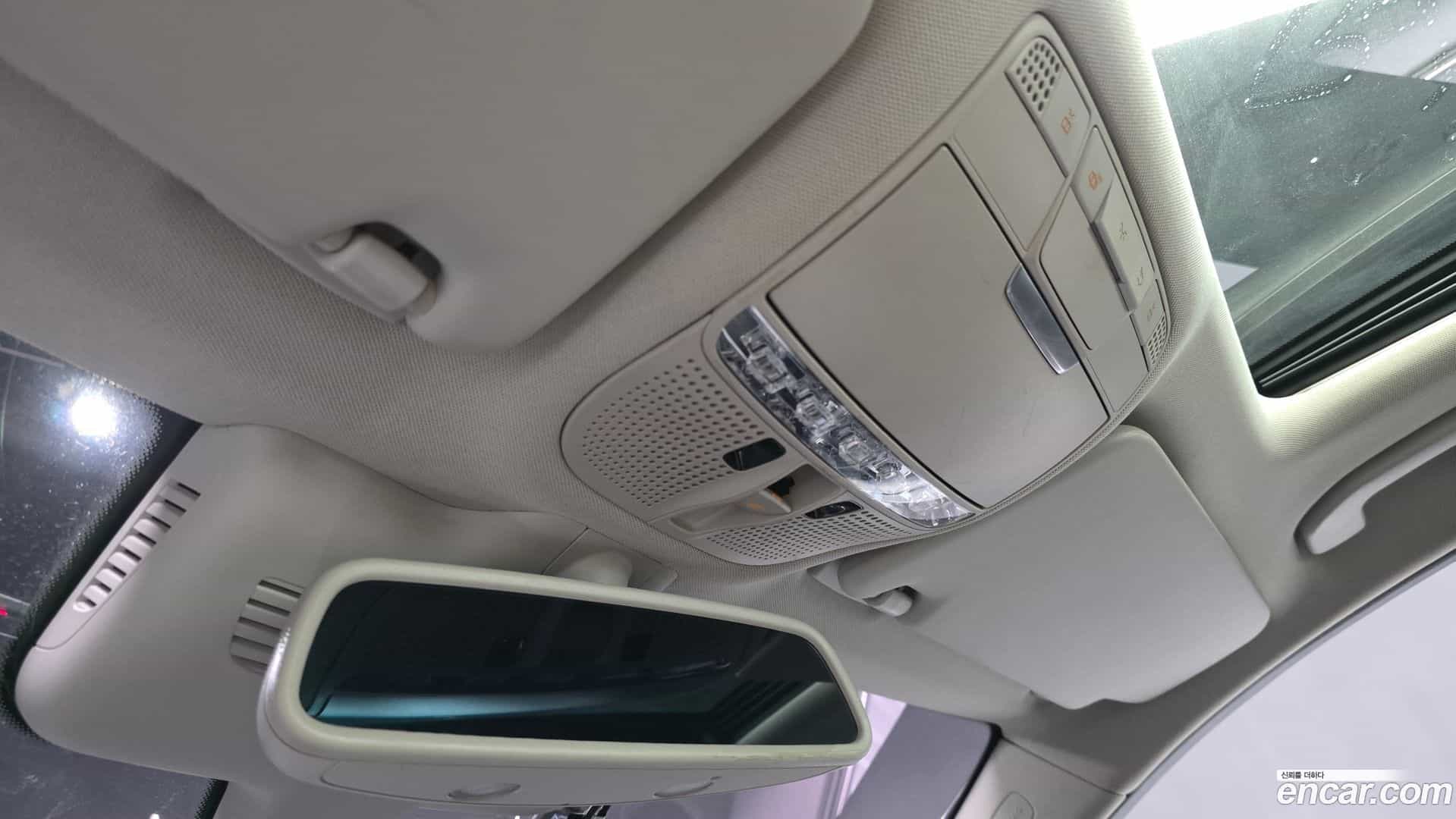 C-Class Mercedes-Benz 2016.4-OPTION-043