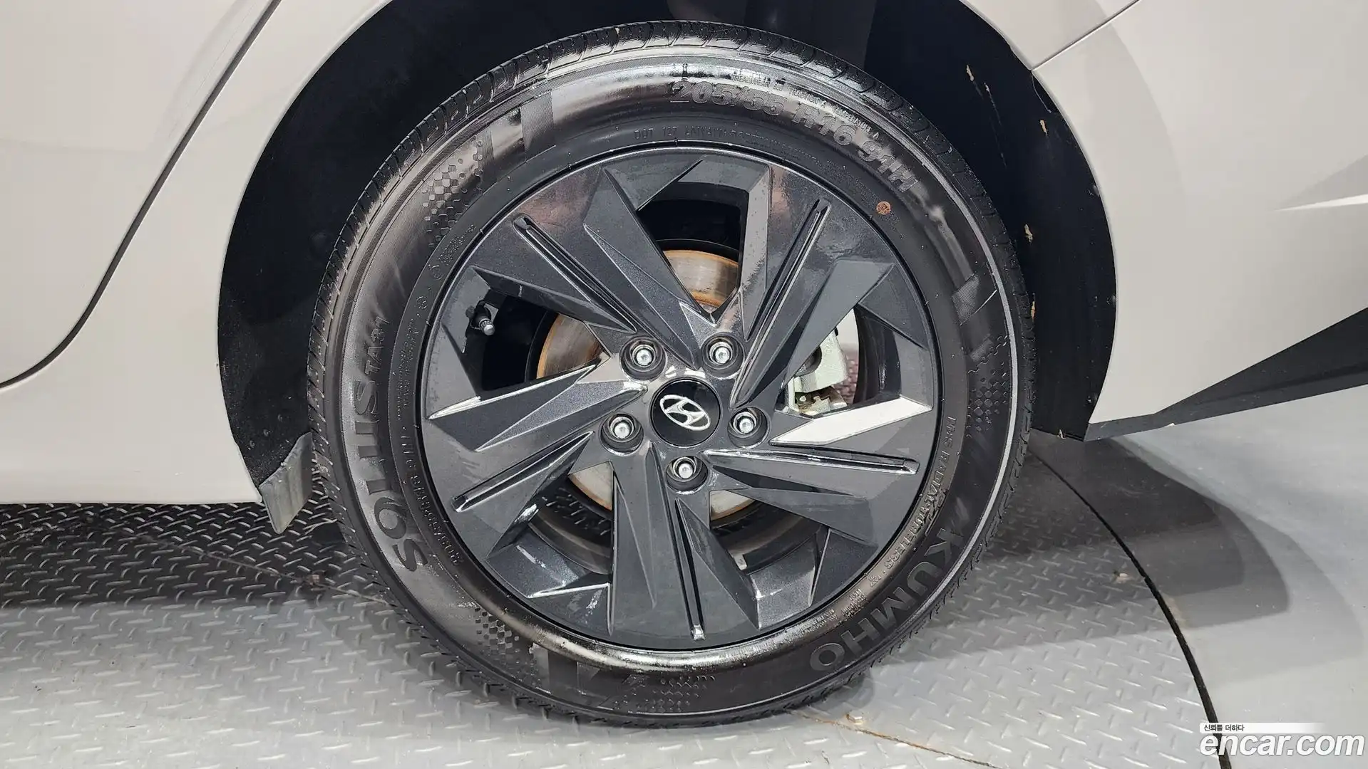 AVANTE Hyundai 2023.0-OUTER-031
