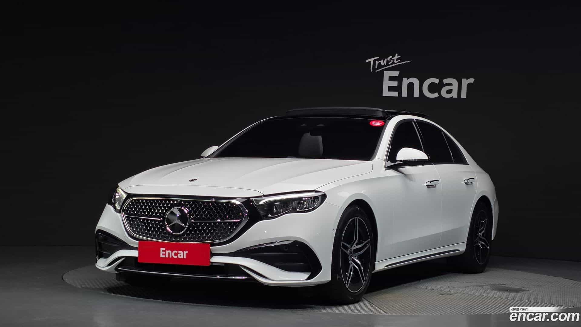 E-Class Mercedes-Benz 2025.10-OUTER-001