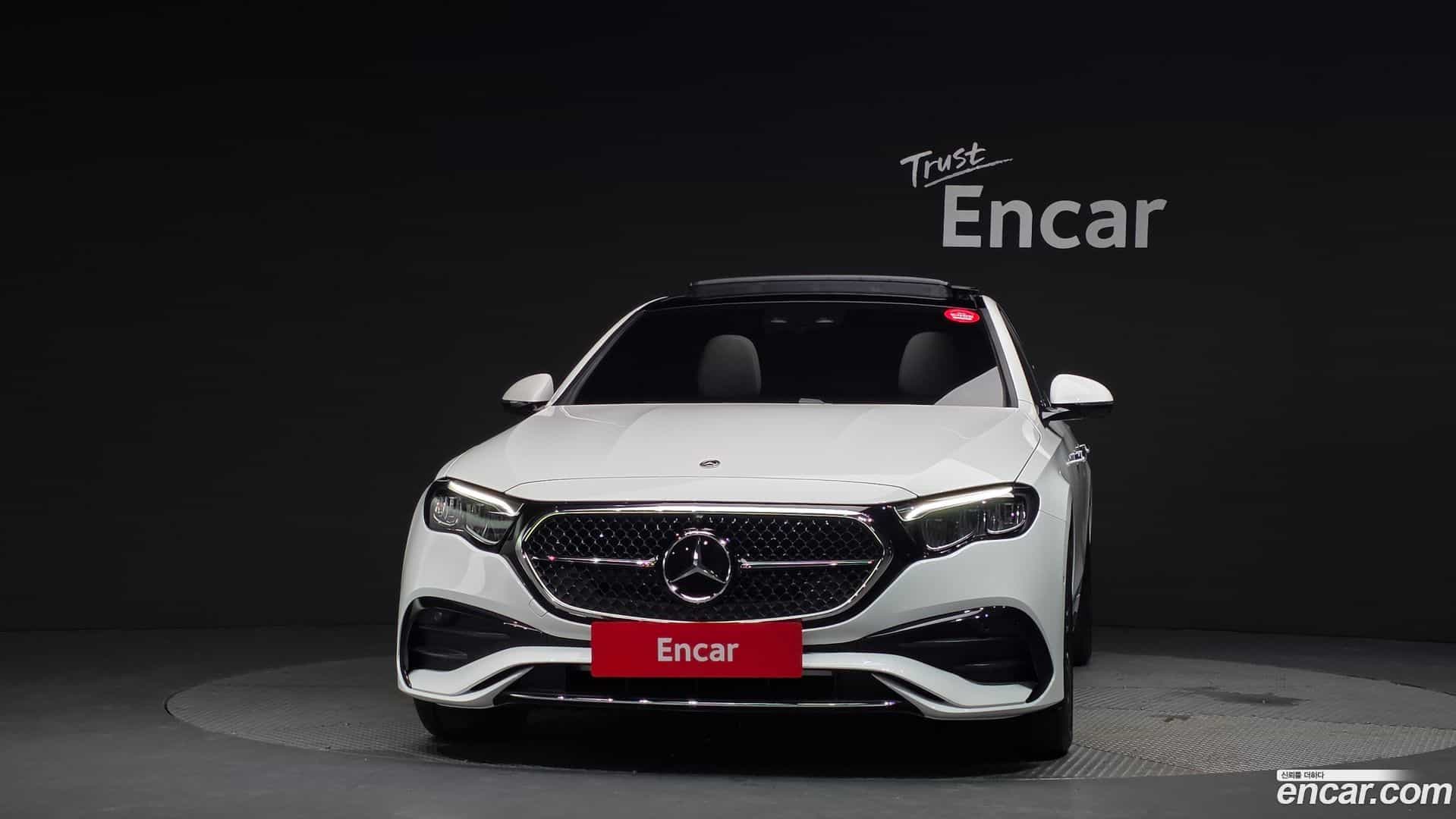 E-Class Mercedes-Benz 2025.10-OUTER-003