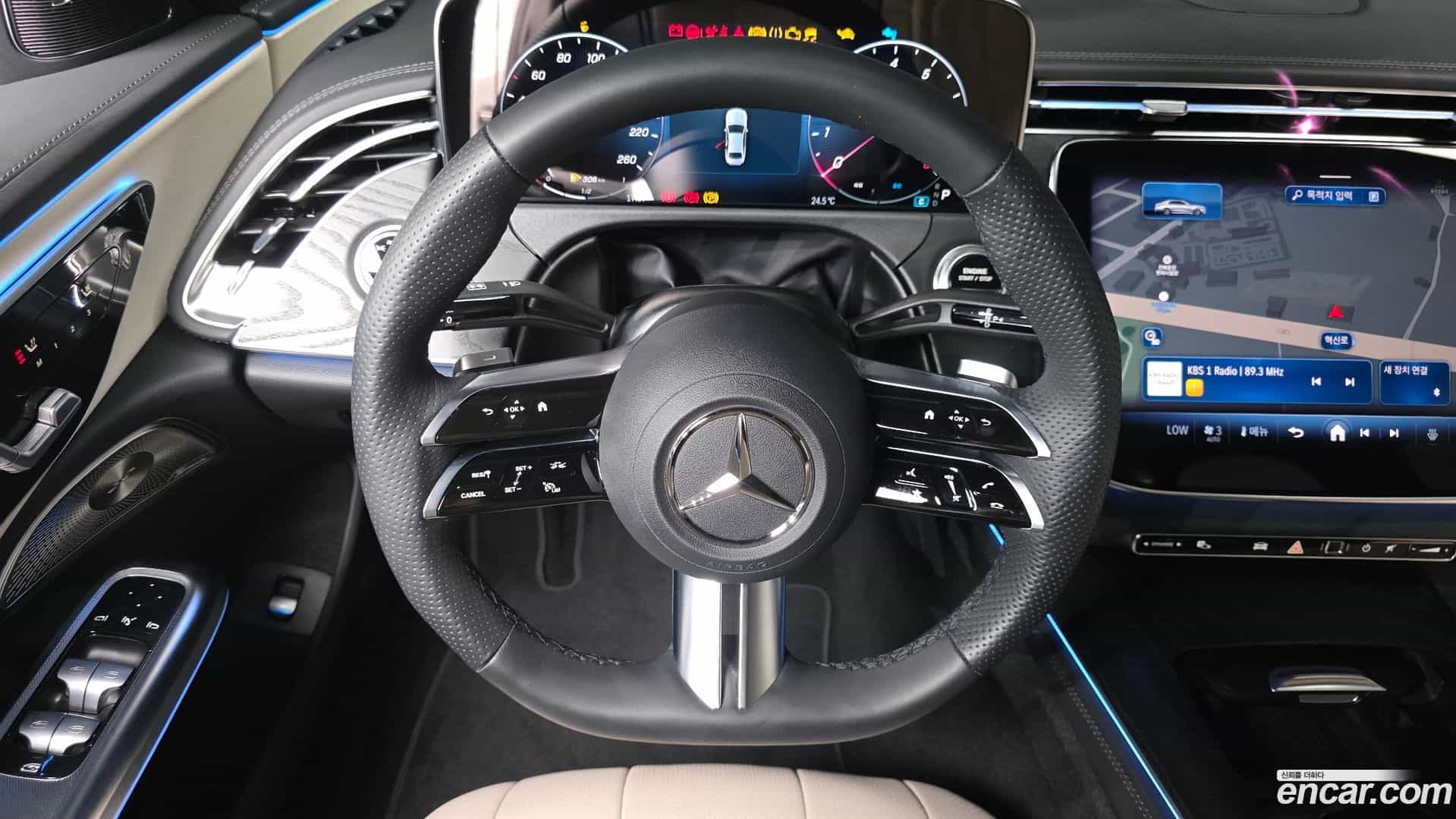 E-Class Mercedes-Benz 2025.10-OPTION-016