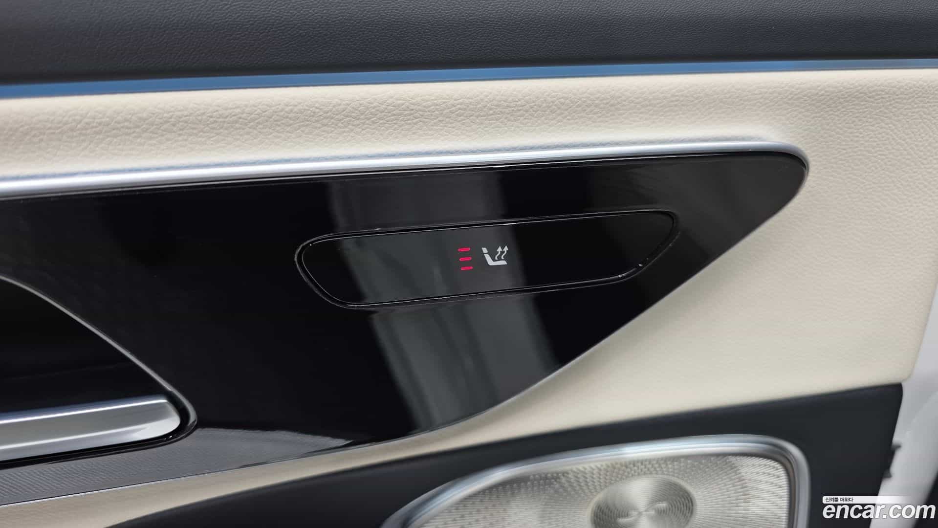 E-Class Mercedes-Benz 2025.10-OPTION-020