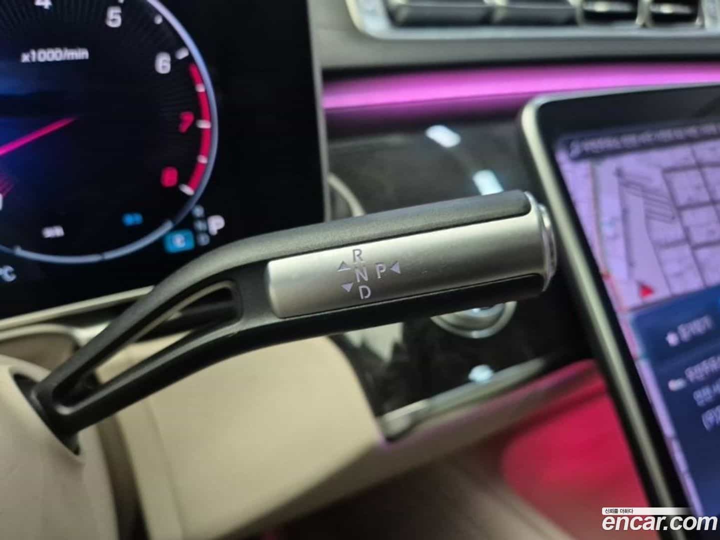 S-Class Mercedes-Benz 2022.0-INNER-009