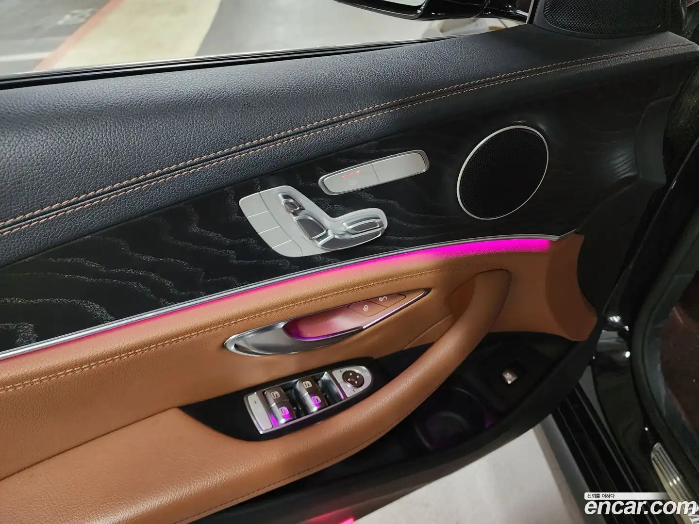E-Class Mercedes-Benz 2021.6-OPTION-021