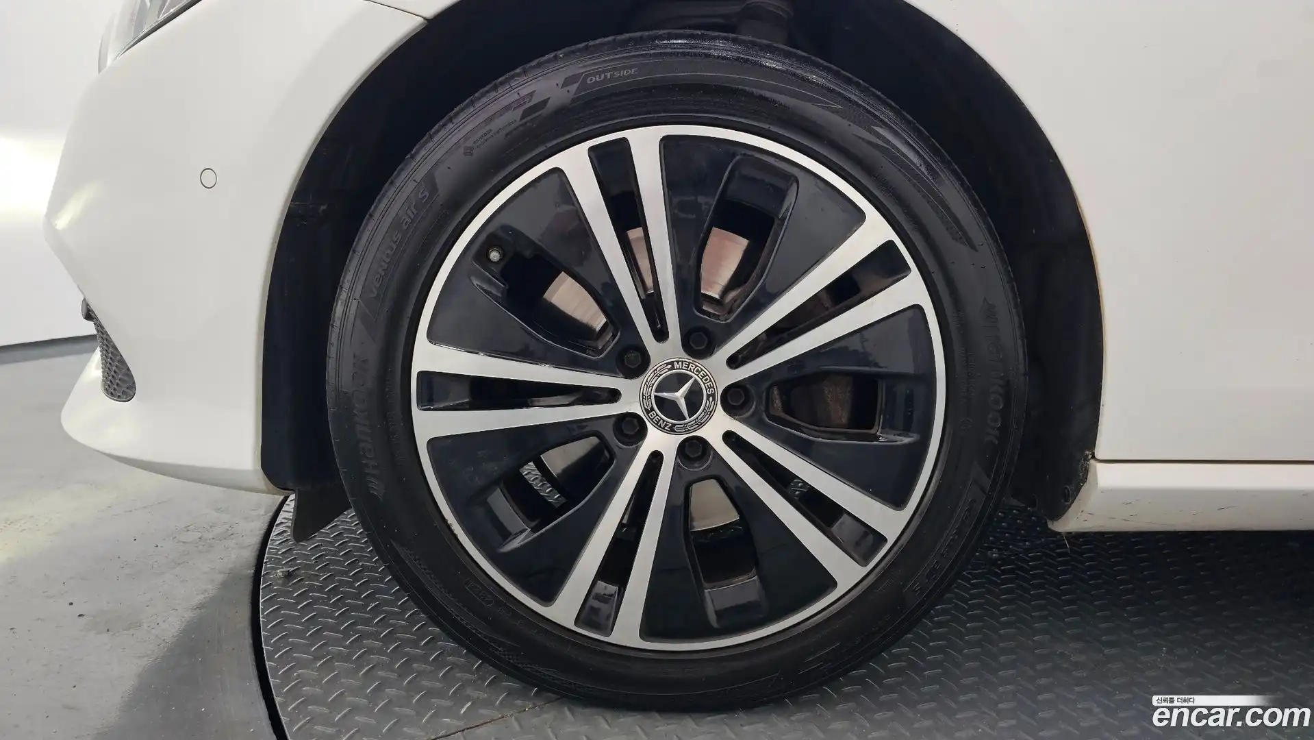 E-Class Mercedes-Benz 2020.6-OUTER-005
