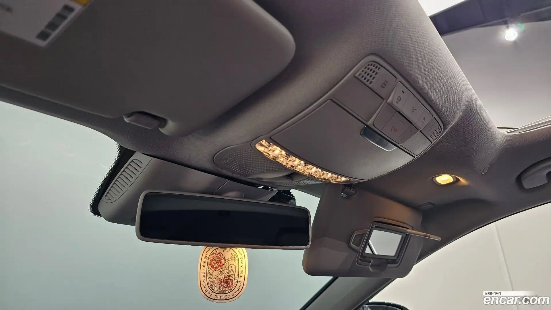 E-Class Mercedes-Benz 2020.6-OPTION-021