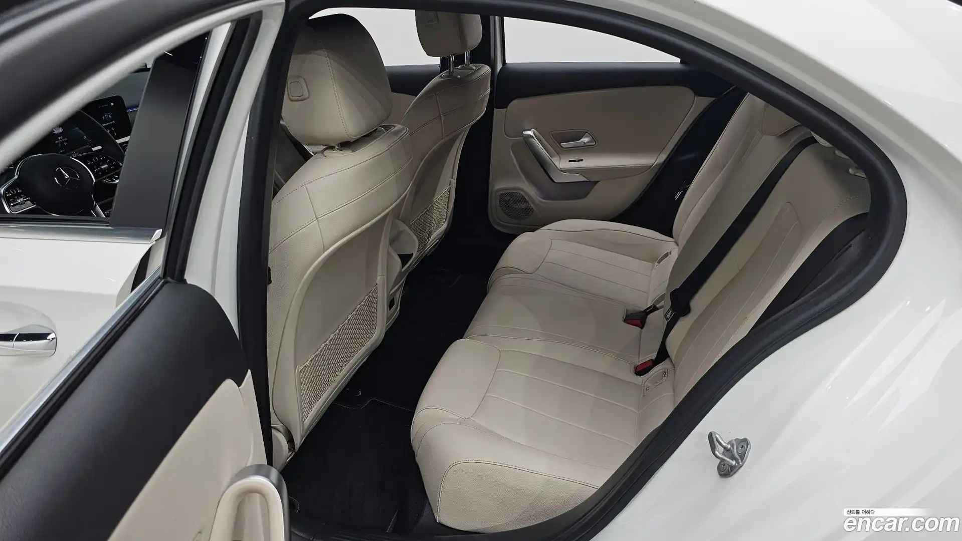 A-Class Mercedes-Benz 2021.5-OPTION-015