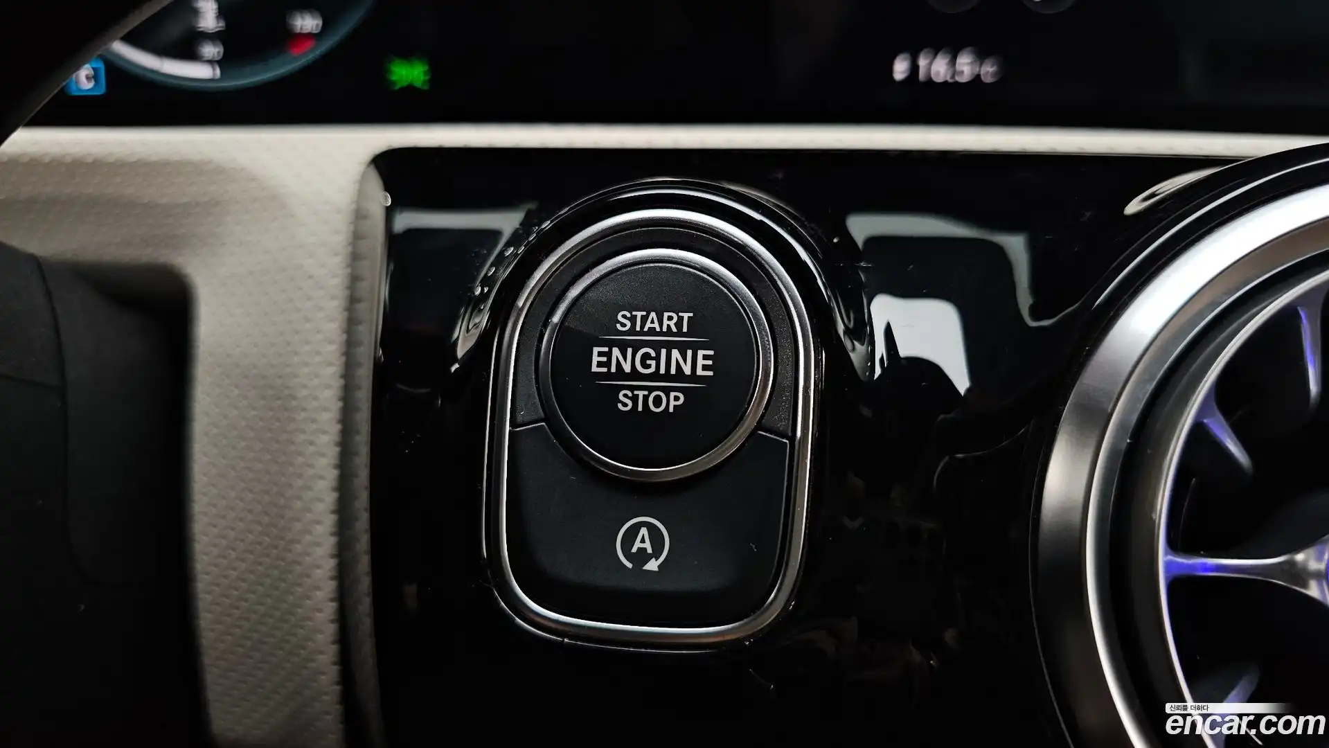 A-Class Mercedes-Benz 2021.5-OPTION-023