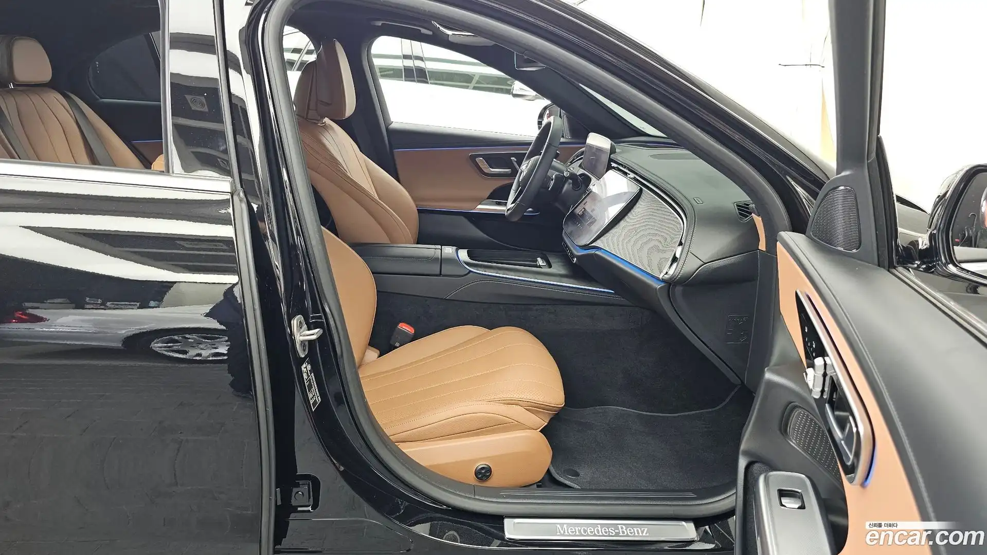 E-Class Mercedes-Benz 2025.11-OPTION-016