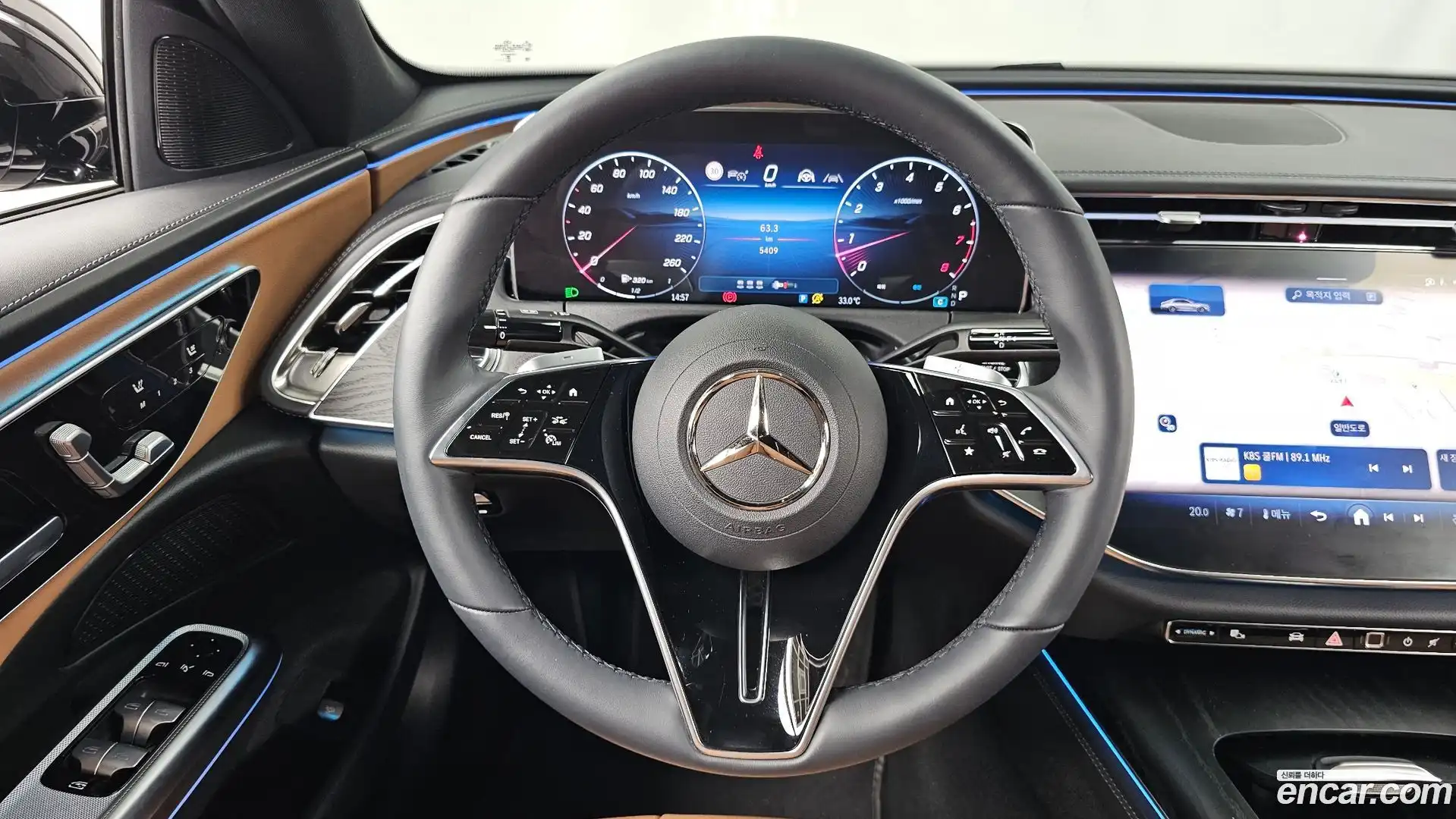 E-Class Mercedes-Benz 2025.11-OPTION-017