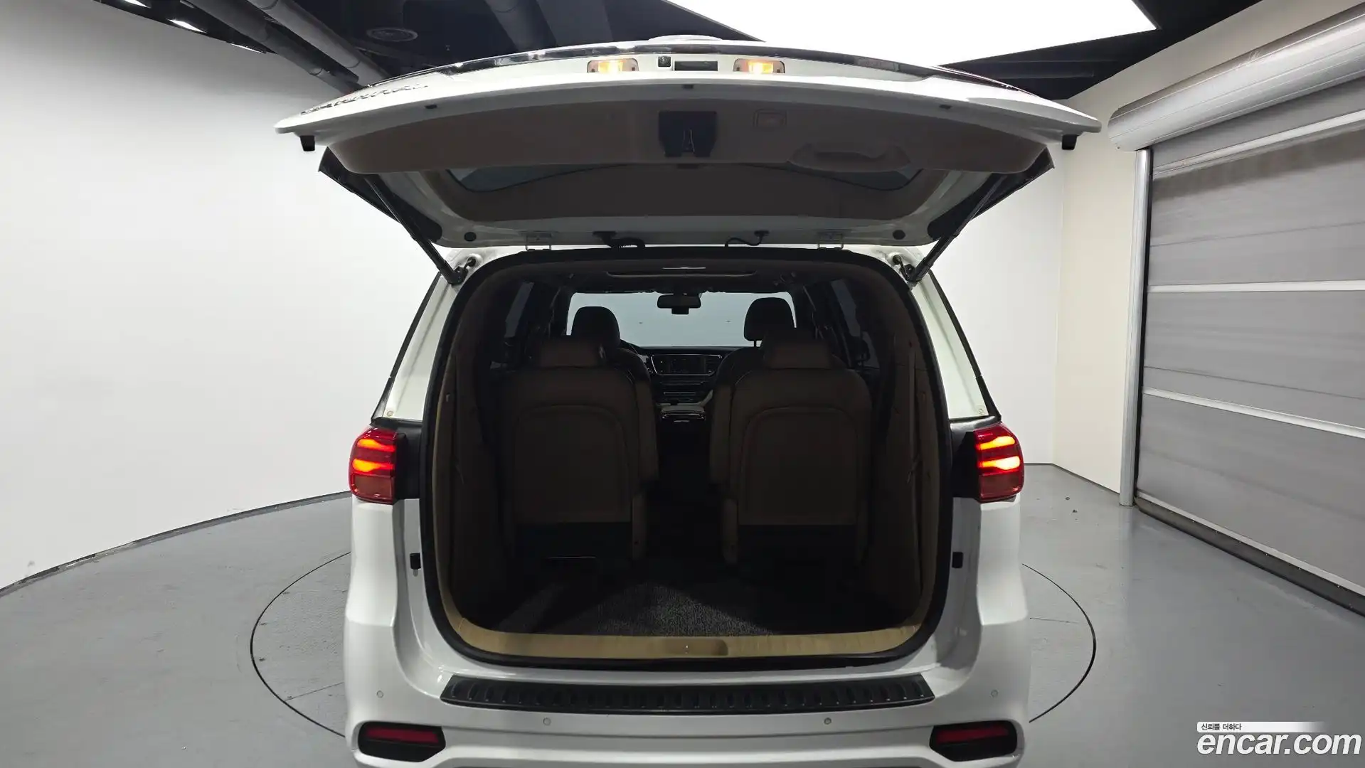 Canival Kia 2019.5-OPTION-024