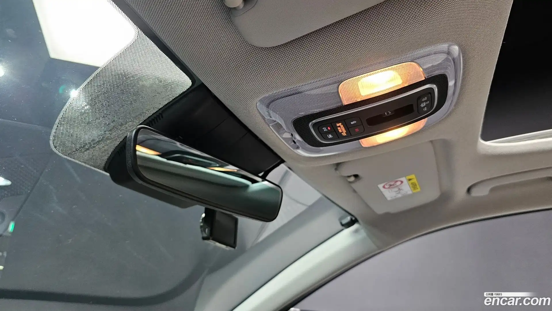 AVANTE Hyundai 2020.10-OPTION-046