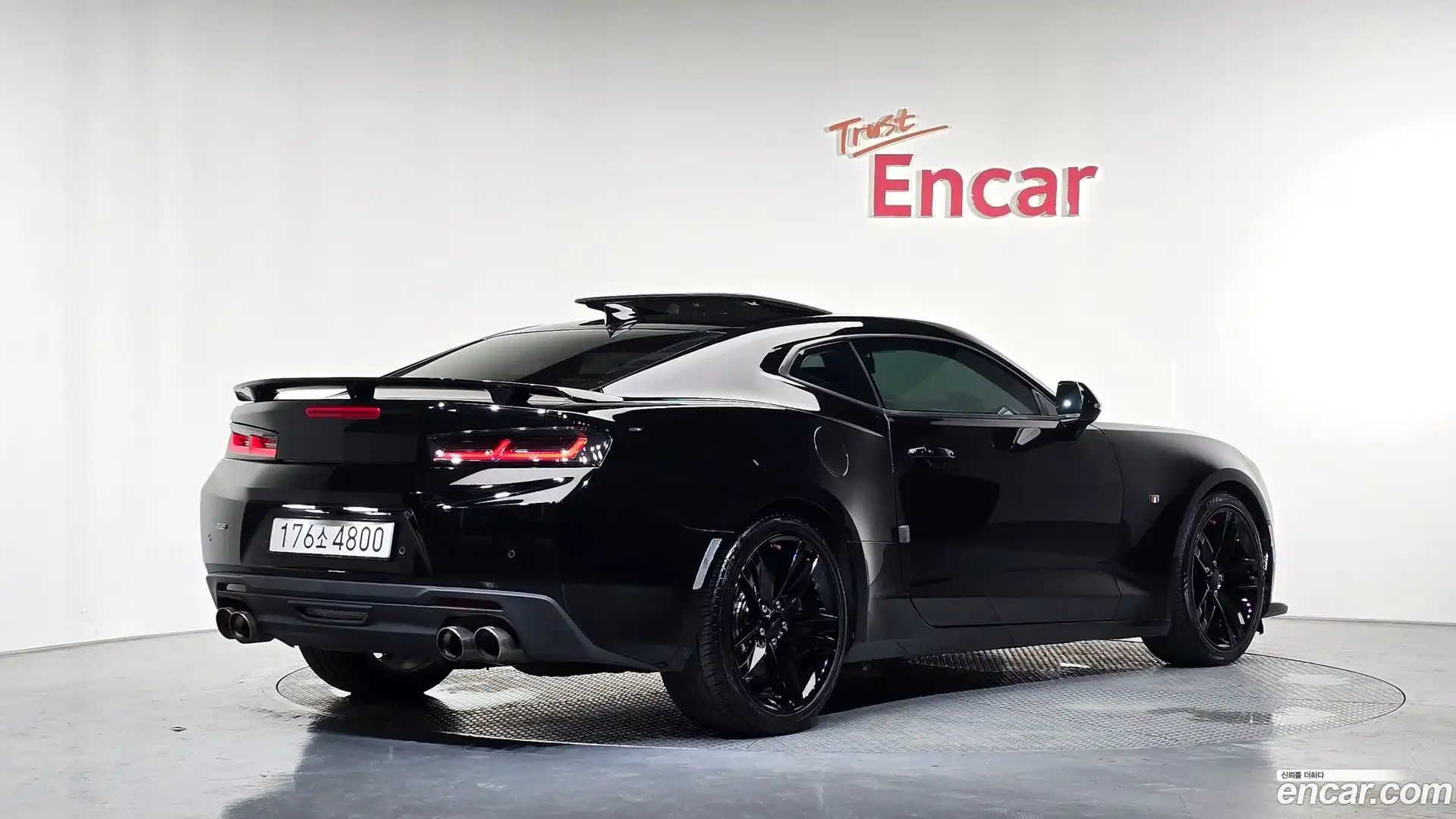 Camaro Chevrolet 2017.4-OUTER-002