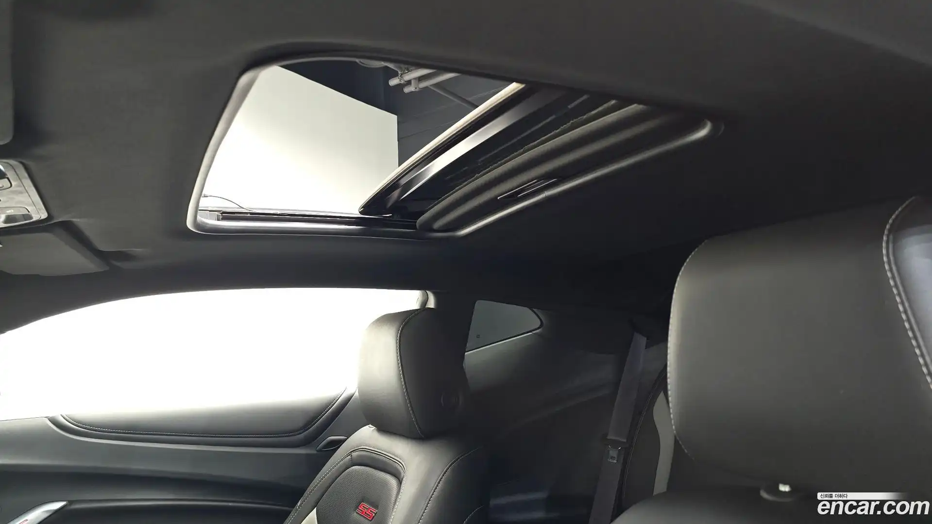 Camaro Chevrolet 2017.4-OPTION-020