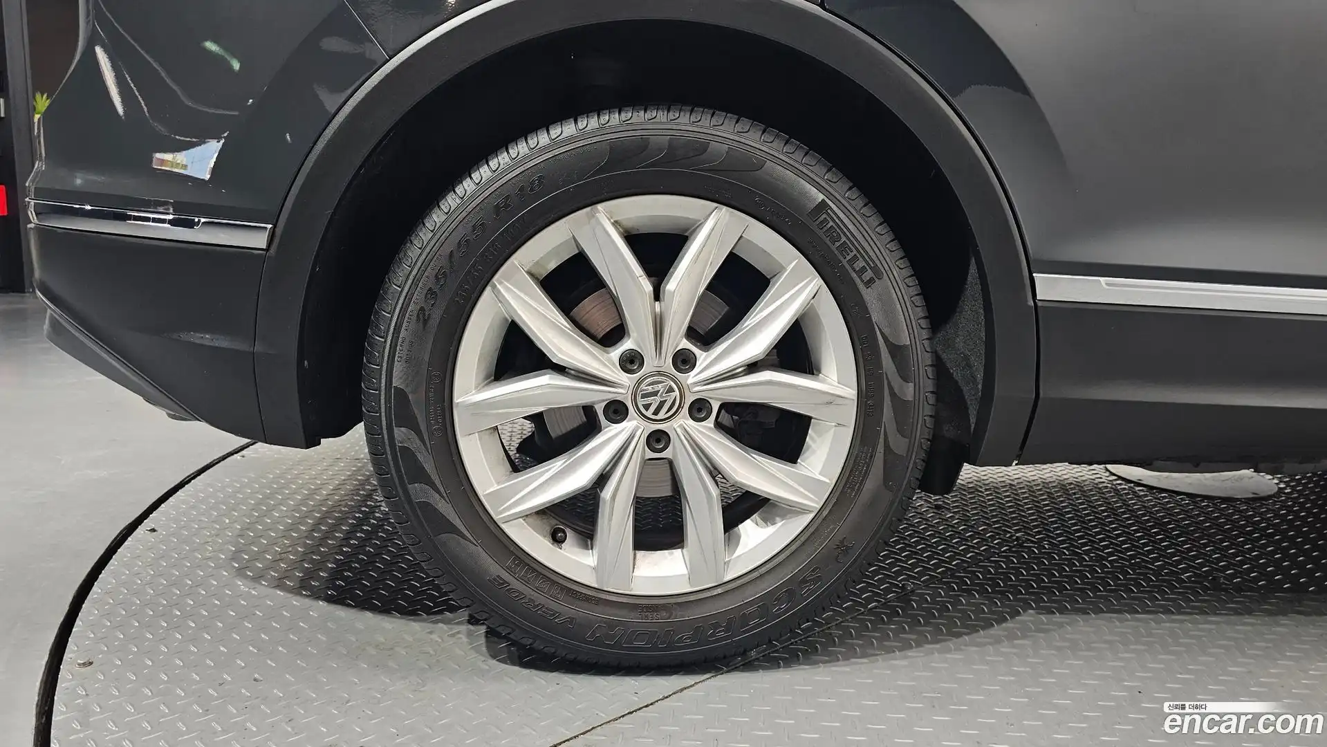 Tiguan Volkswagen 2020.3-OUTER-005