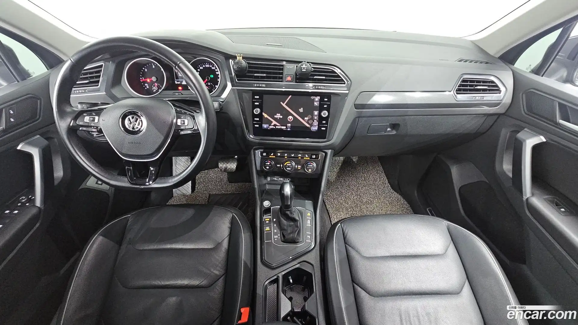 Tiguan Volkswagen 2020.3-INNER-007