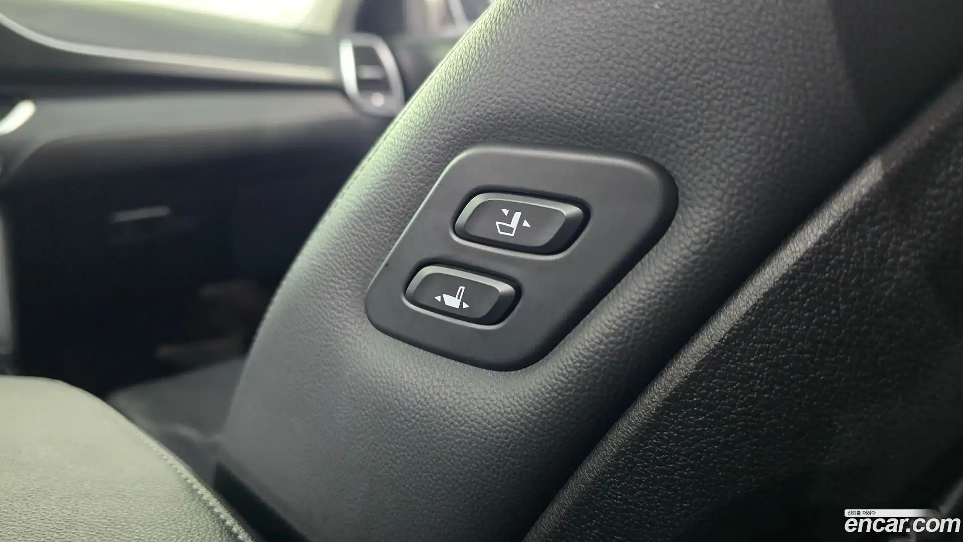 Grandeur Hyundai 2018.4-OPTION-022