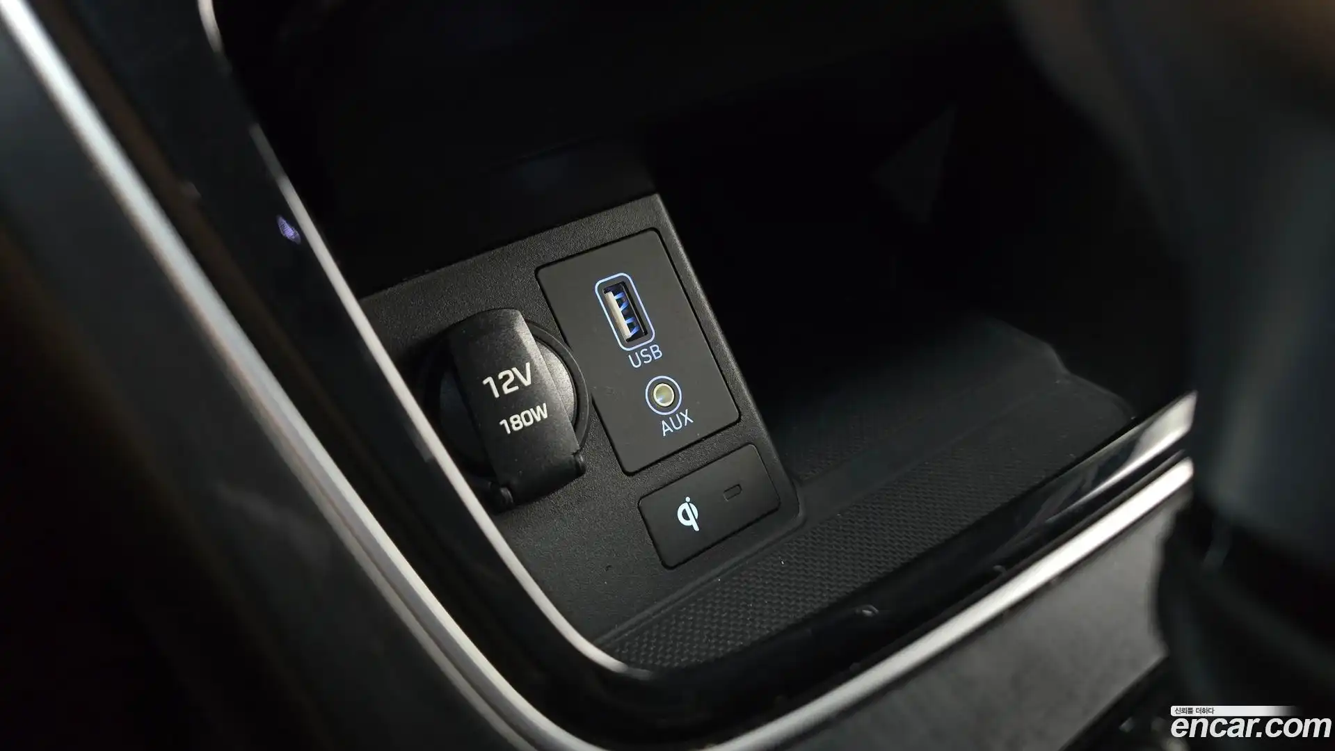 Grandeur Hyundai 2018.4-OPTION-024