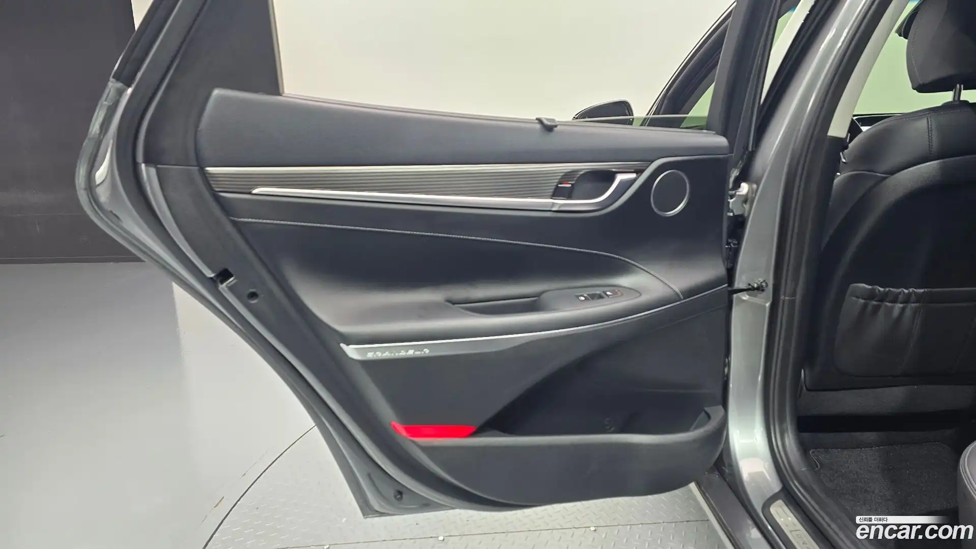 Grandeur Hyundai 2018.4-INNER-035