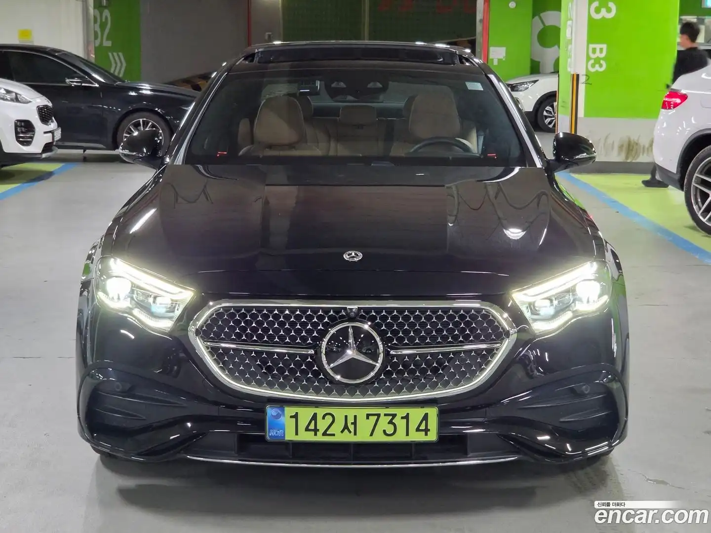 E-Class Mercedes-Benz 2025.10-OUTER-003
