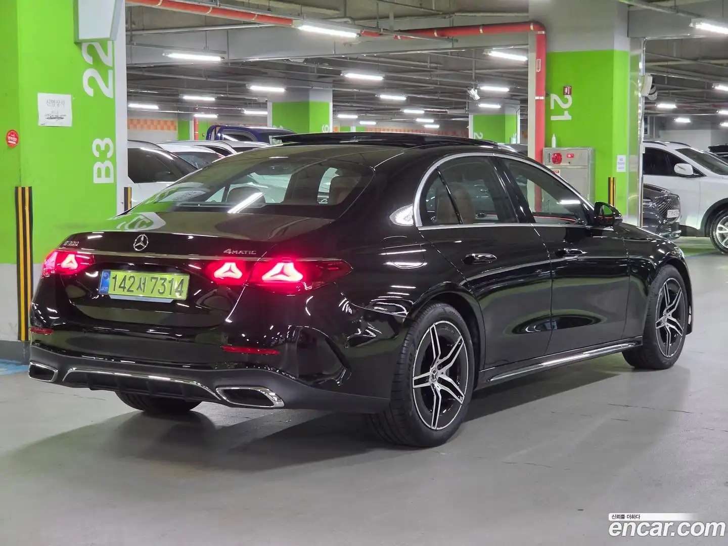 E-Class Mercedes-Benz 2025.10-OUTER-006