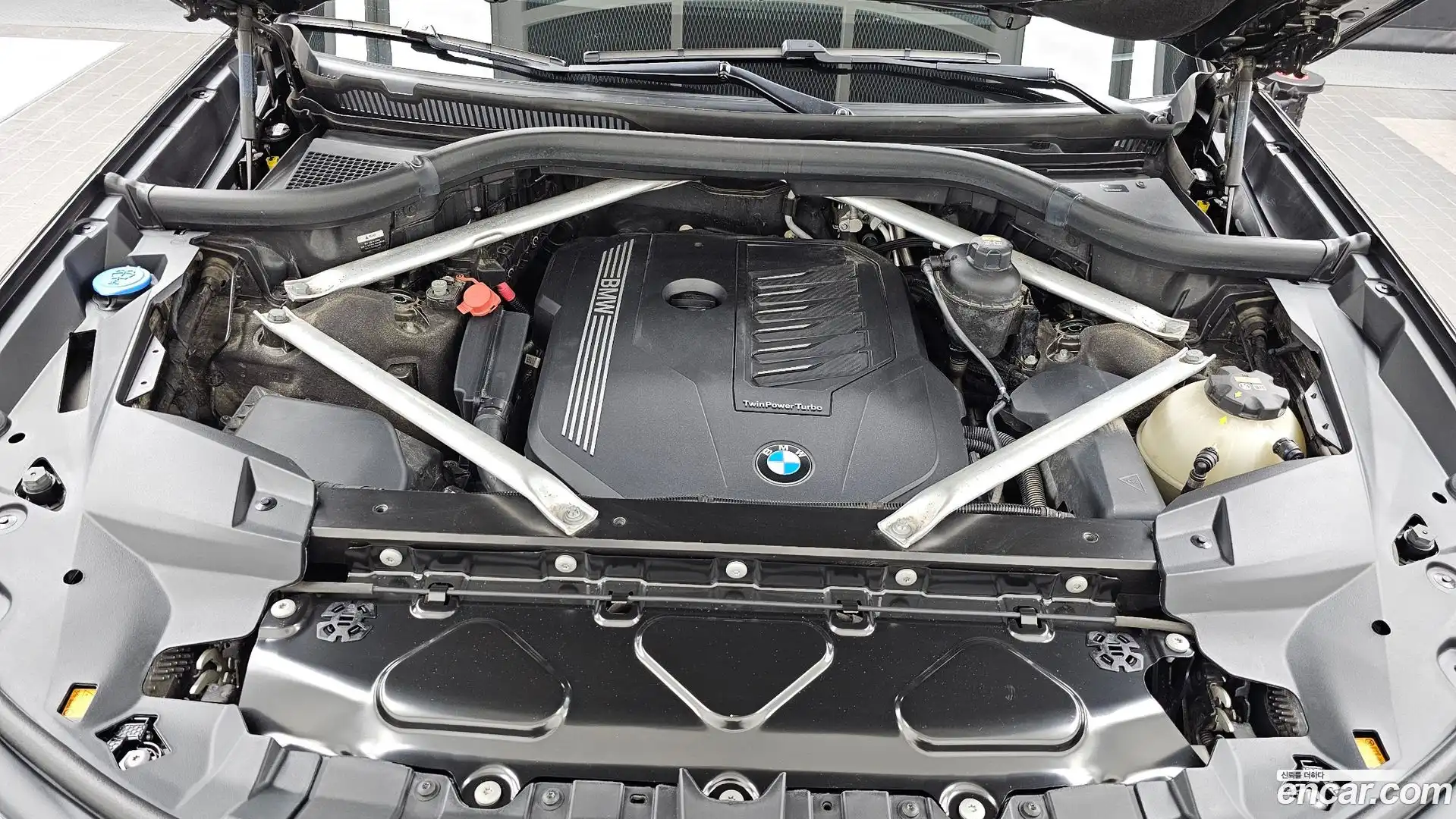X7 BMW 2021.10-OUTER-006