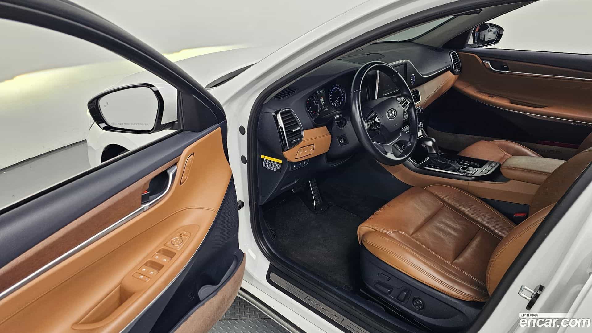 Grandeur Hyundai 2018.7-INNER-010