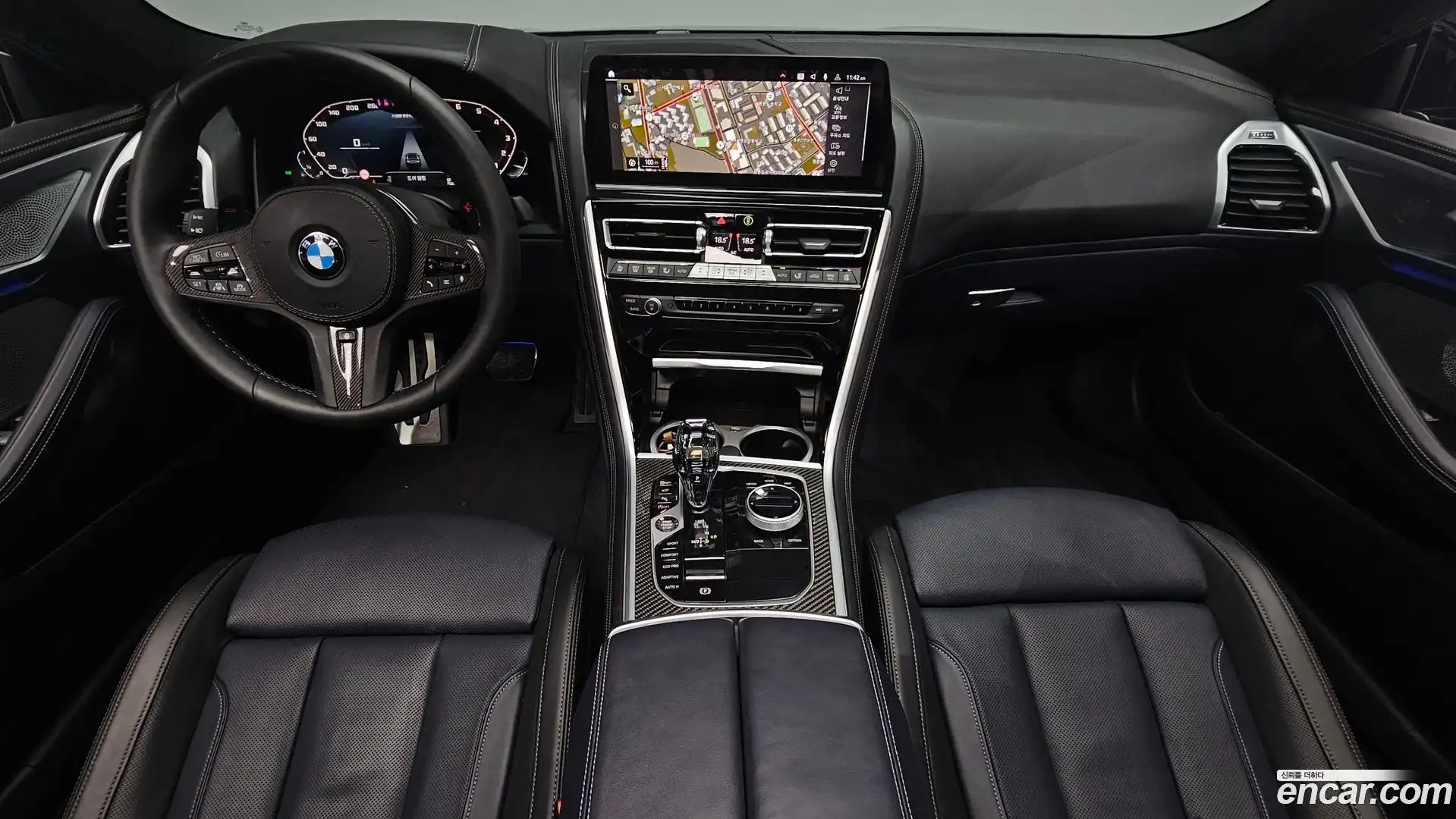 8-Series BMW 2025.2-INNER-007