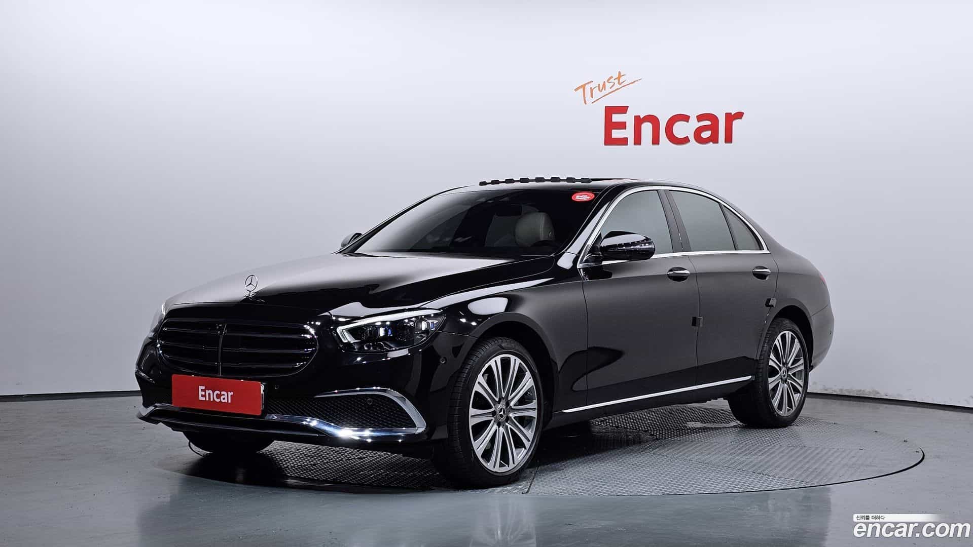 E-Class Mercedes-Benz 2023.4-OUTER-001