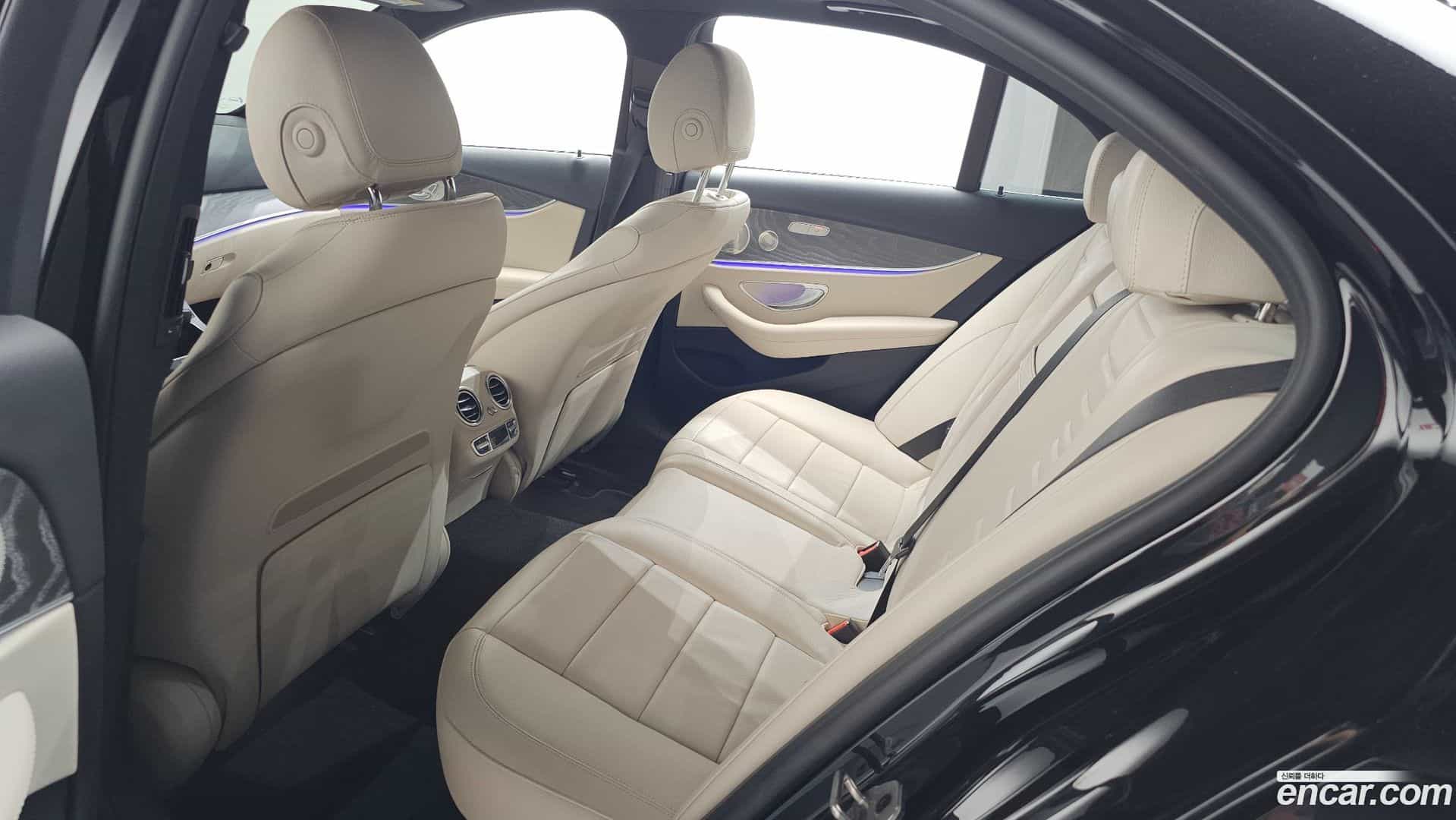 E-Class Mercedes-Benz 2023.4-OPTION-040