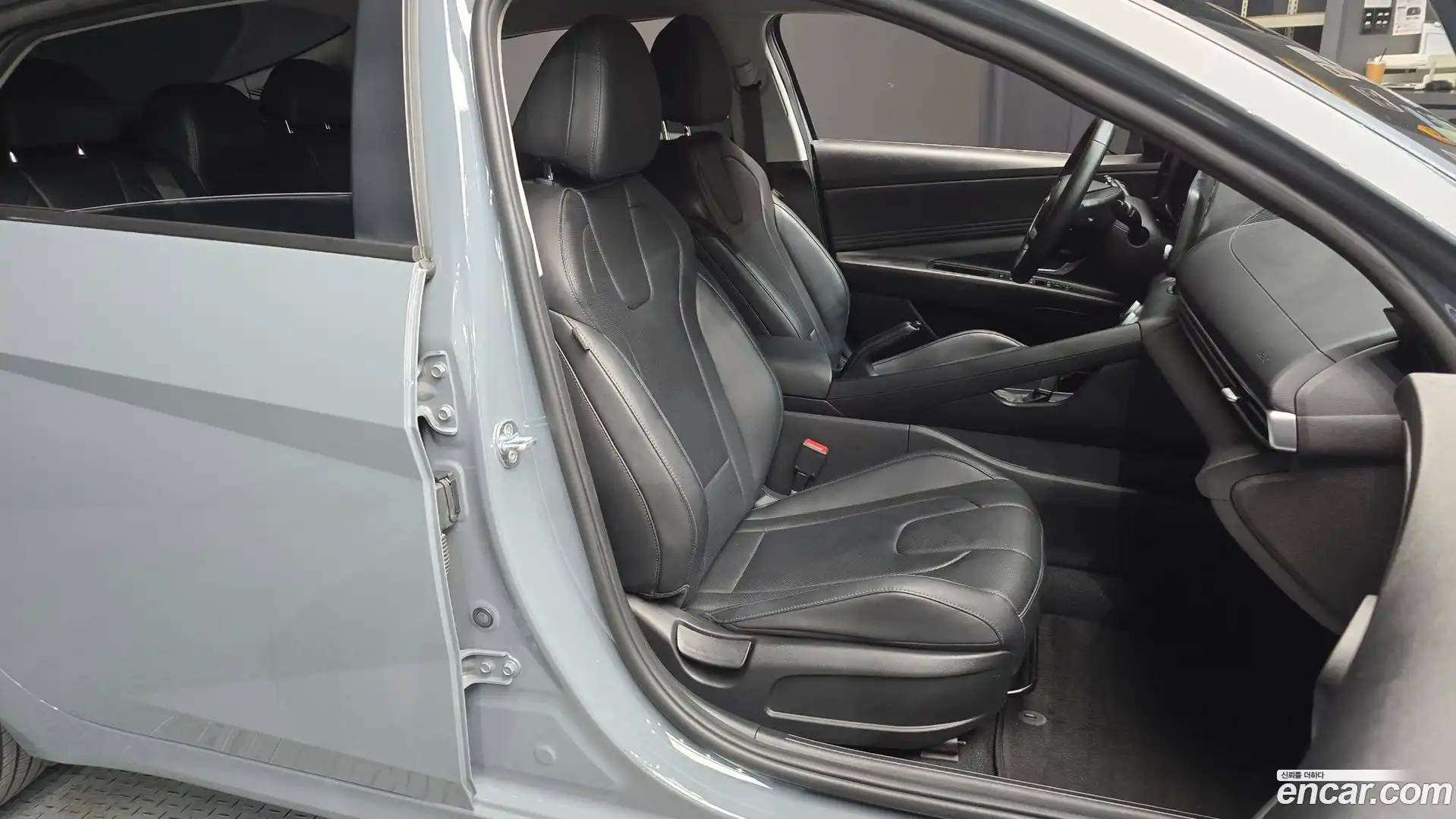 AVANTE Hyundai 2021.8-OPTION-015