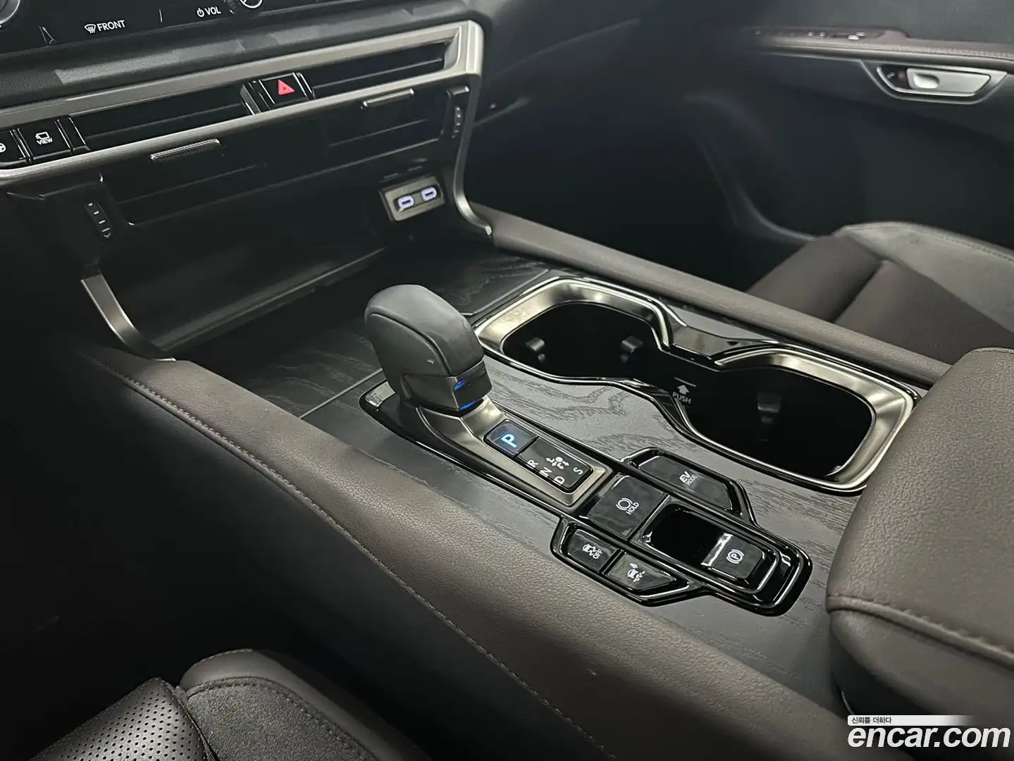 RX Lexus 2024.7-INNER-009