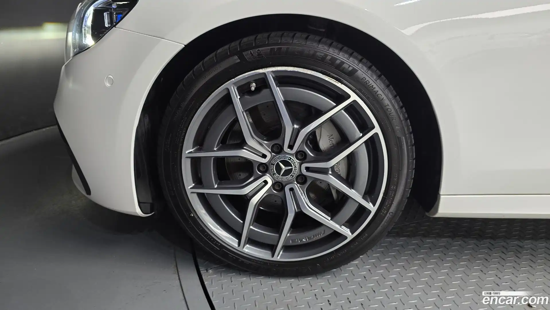 E-Class Mercedes-Benz 2021.6-OUTER-005