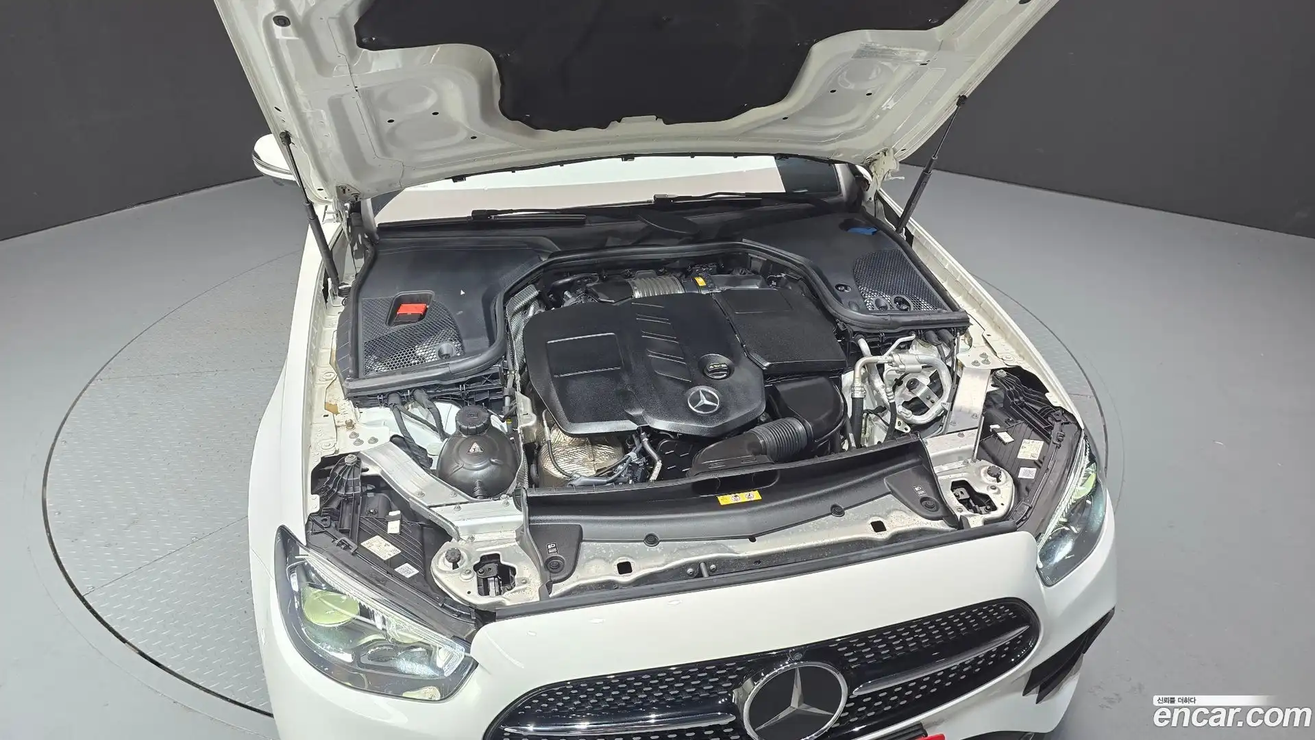 E-Class Mercedes-Benz 2021.6-OUTER-006