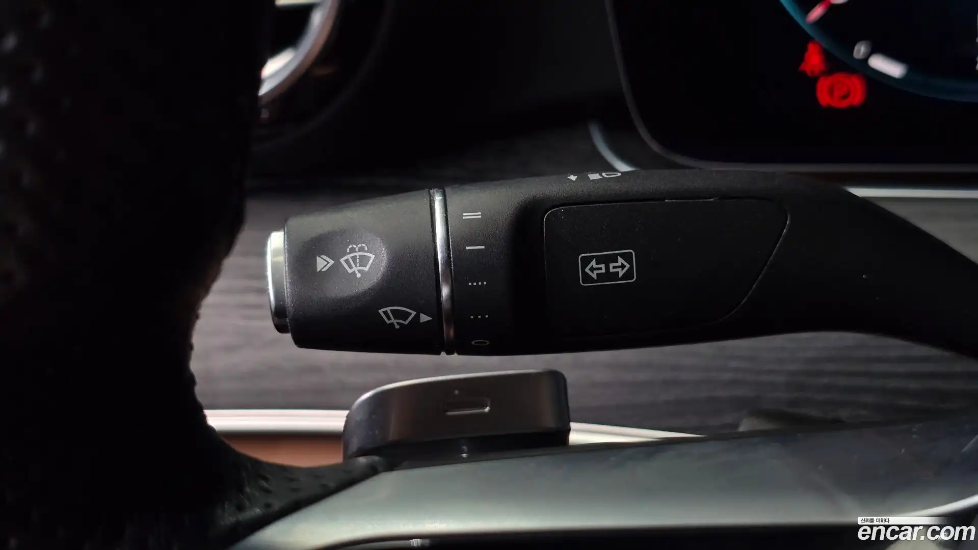 E-Class Mercedes-Benz 2021.6-OPTION-019