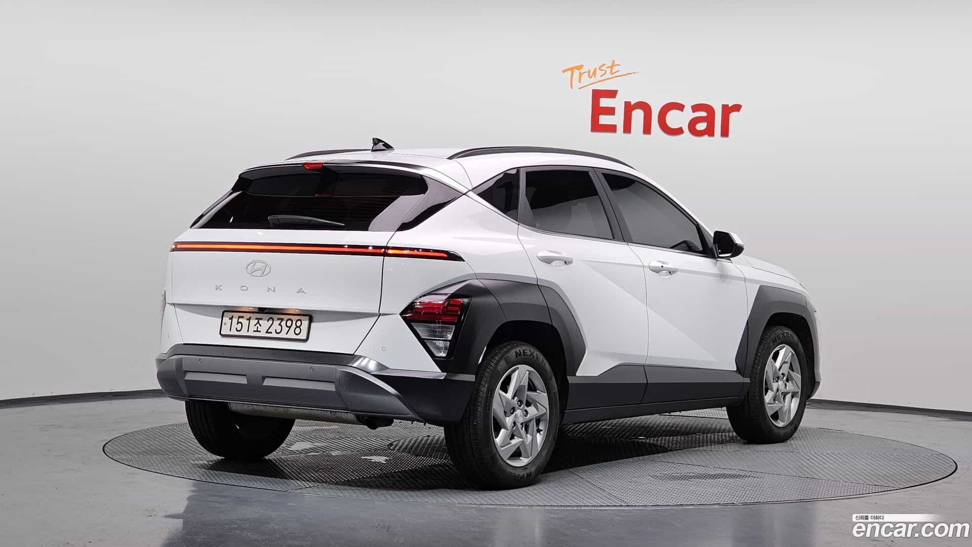 Kona Hyundai 2023.5-OUTER-002