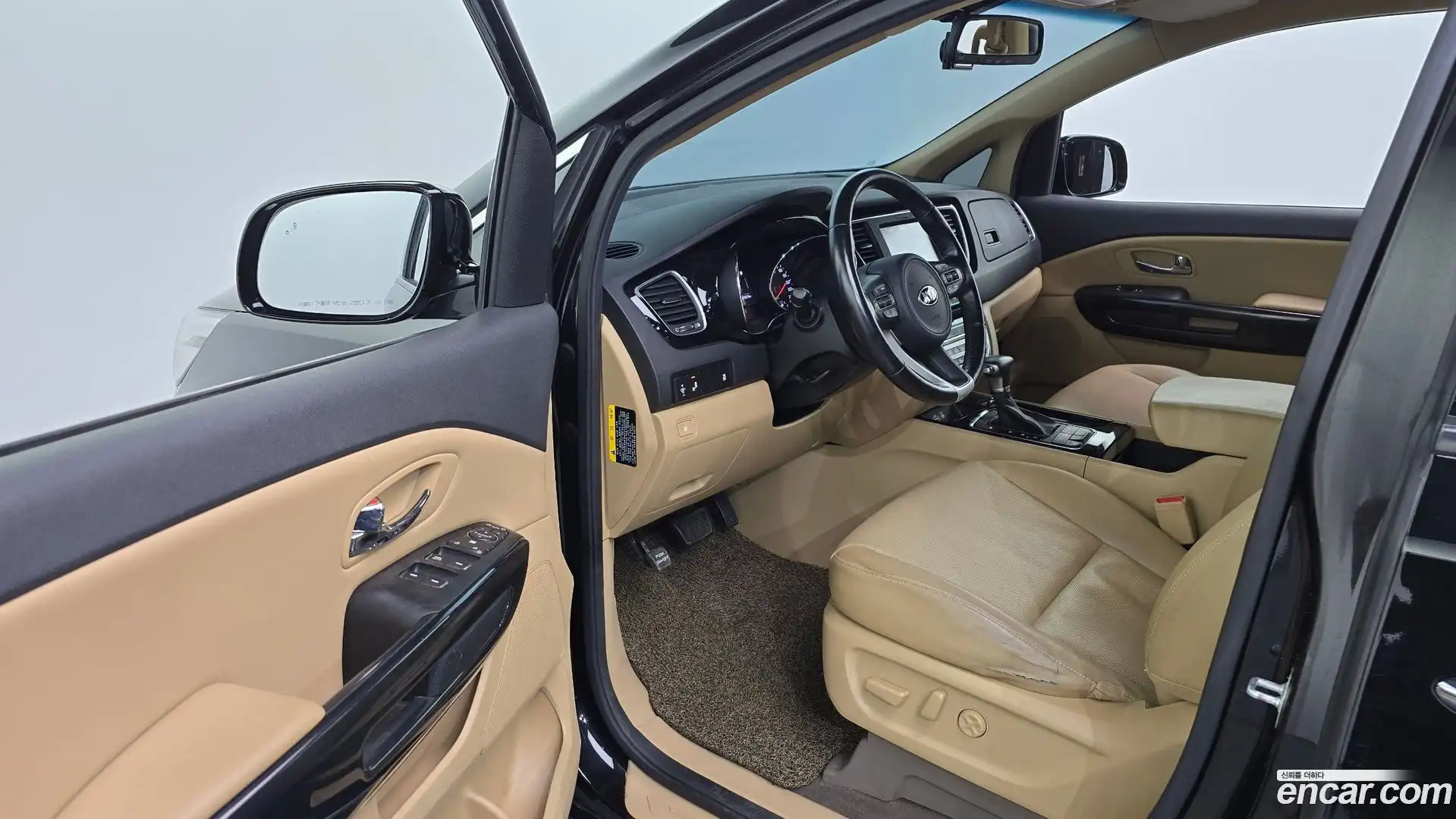 Canival Kia 2017.5-INNER-010