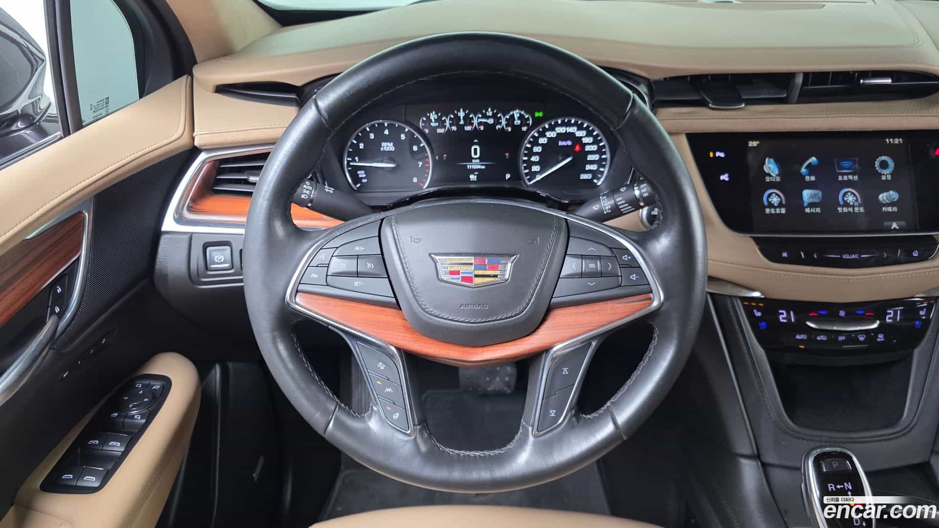 XT5 Cadillac 2019.5-OPTION-017