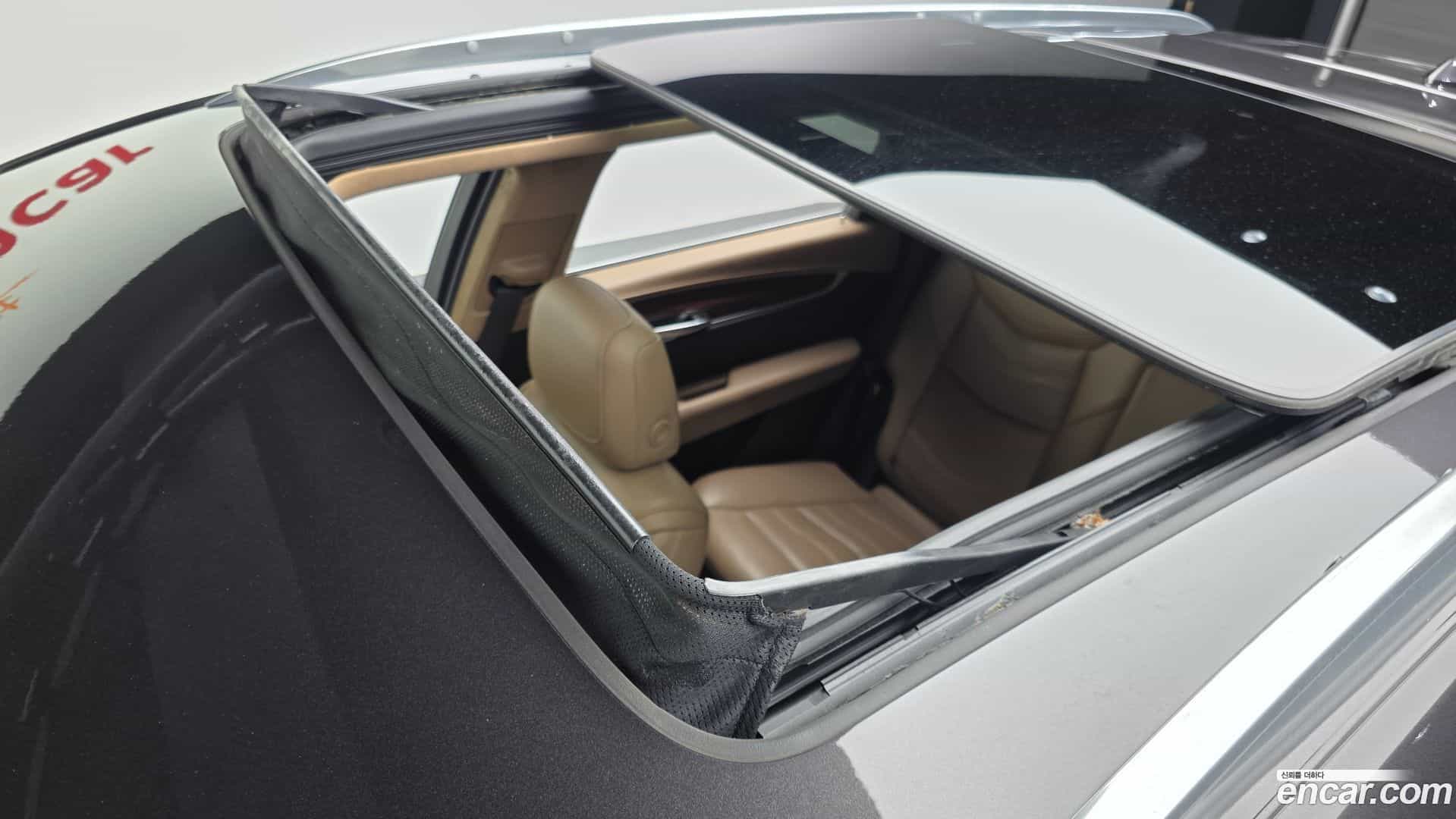 XT5 Cadillac 2019.5-OPTION-023