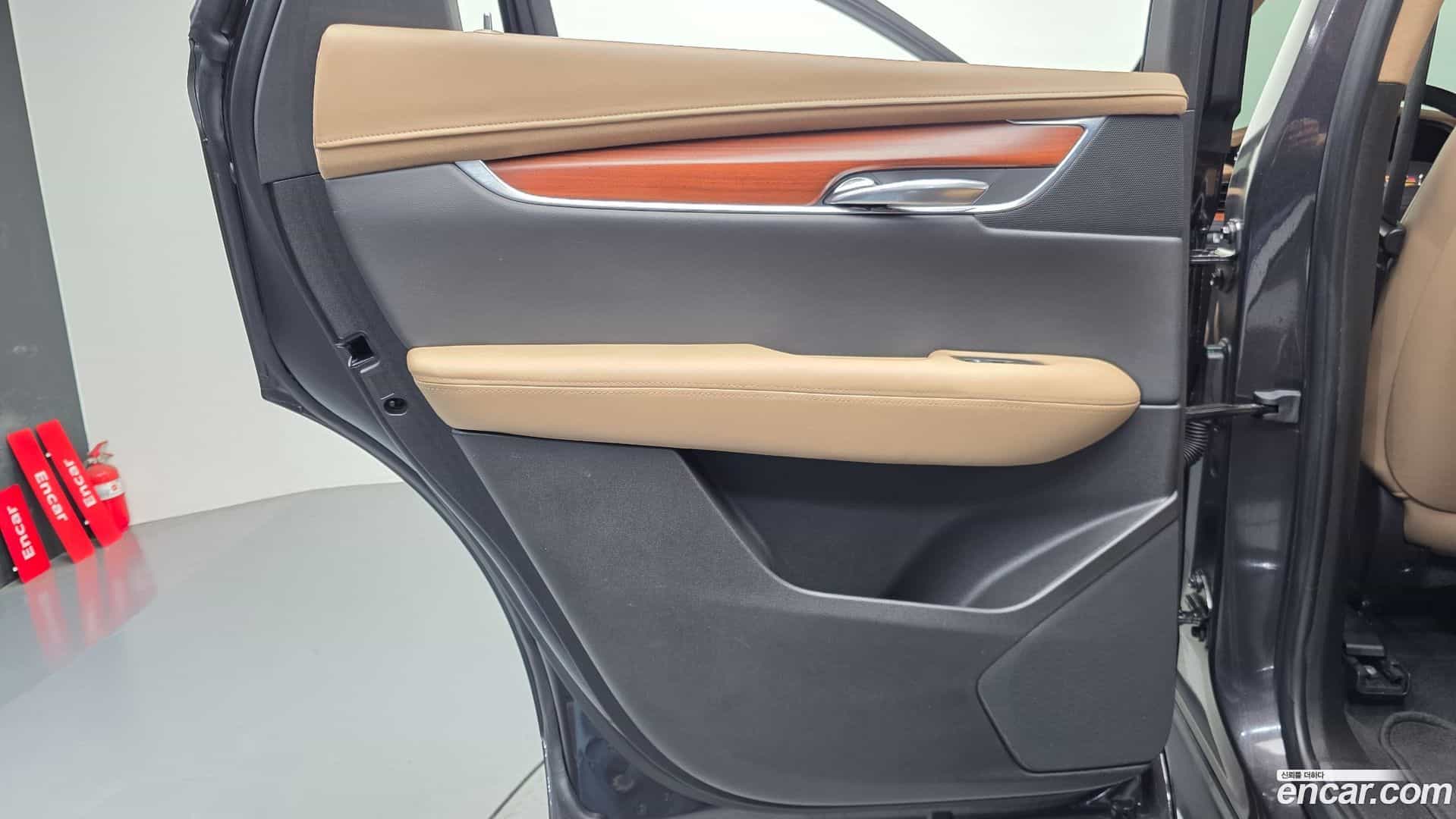 XT5 Cadillac 2019.5-INNER-035