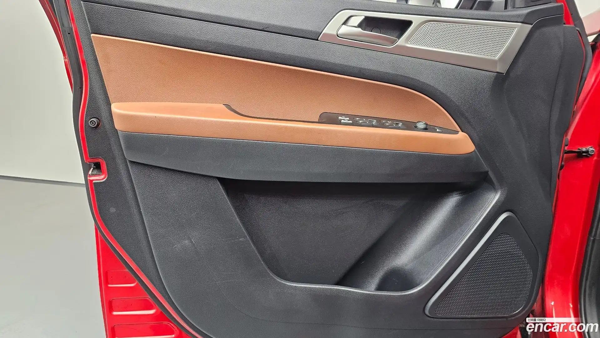 Rexton KG Mobility 2019.2-INNER-034